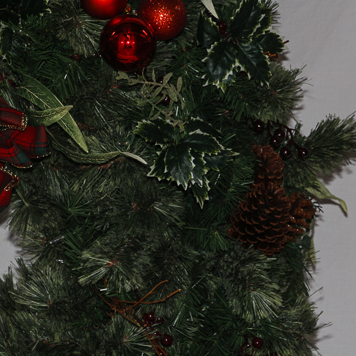 Lighted Christmas Wreath