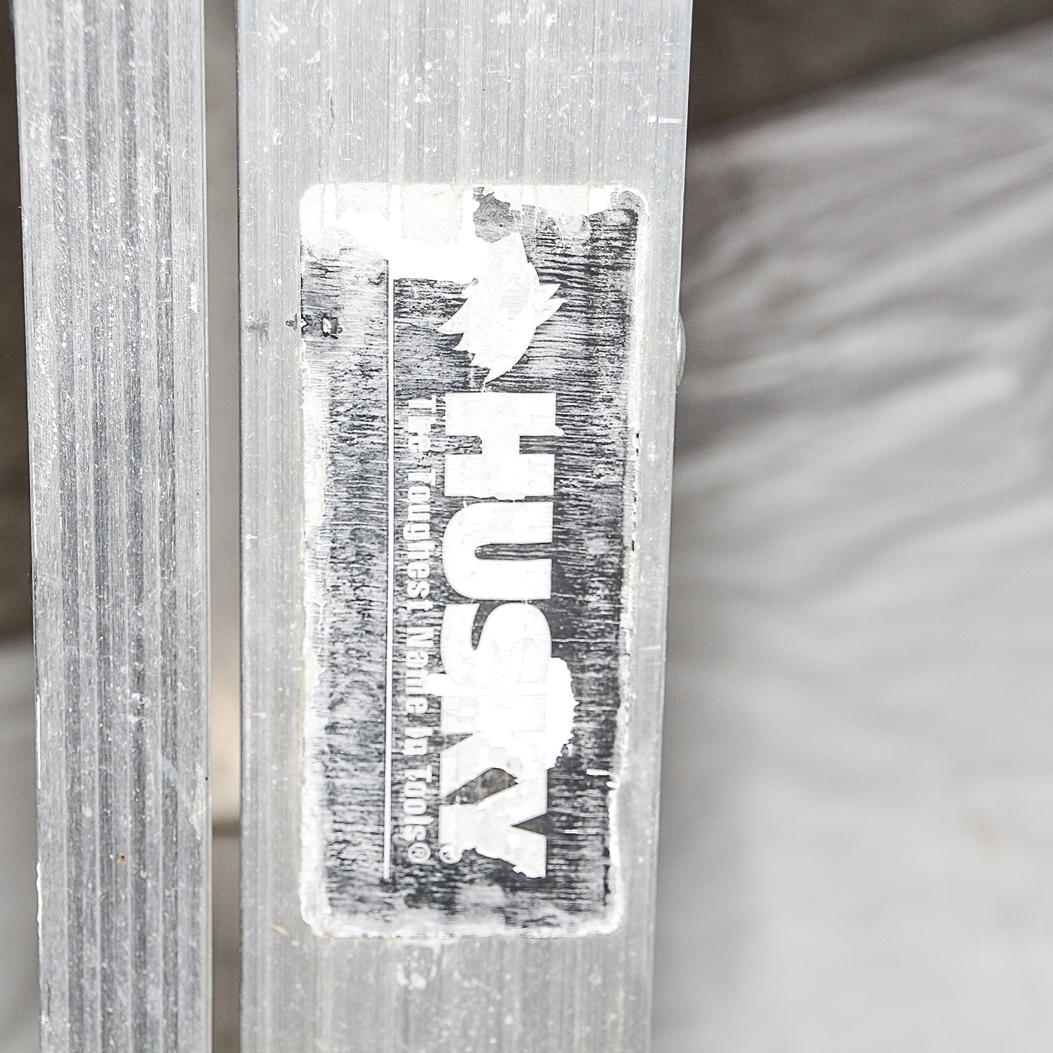 Husky 8' Aluminum Step Ladder