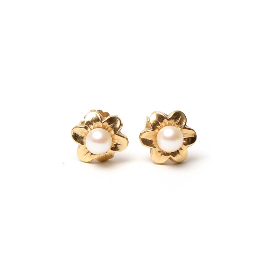 18K Yellow Gold Pearl Flower Earrings