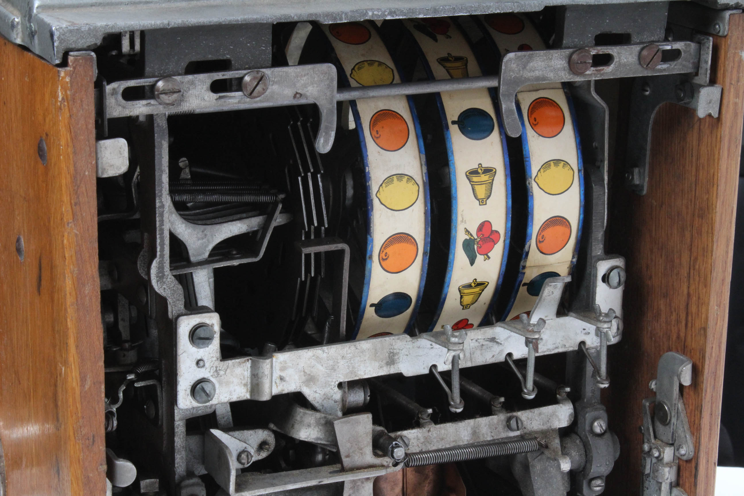 Vintage Jennings Club Chief Slot Machine