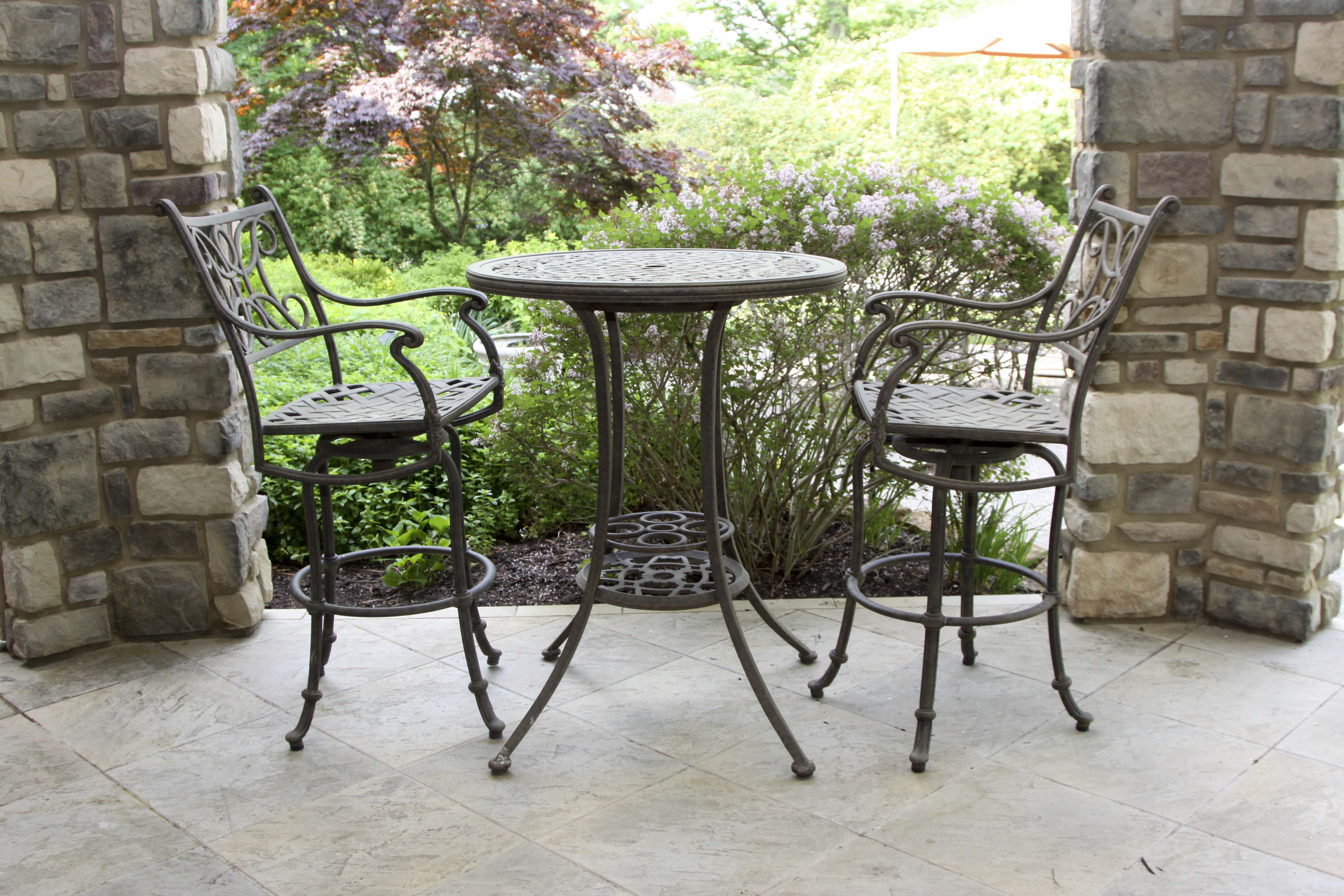 Woodard Landgrave Tall Table and Chair Set