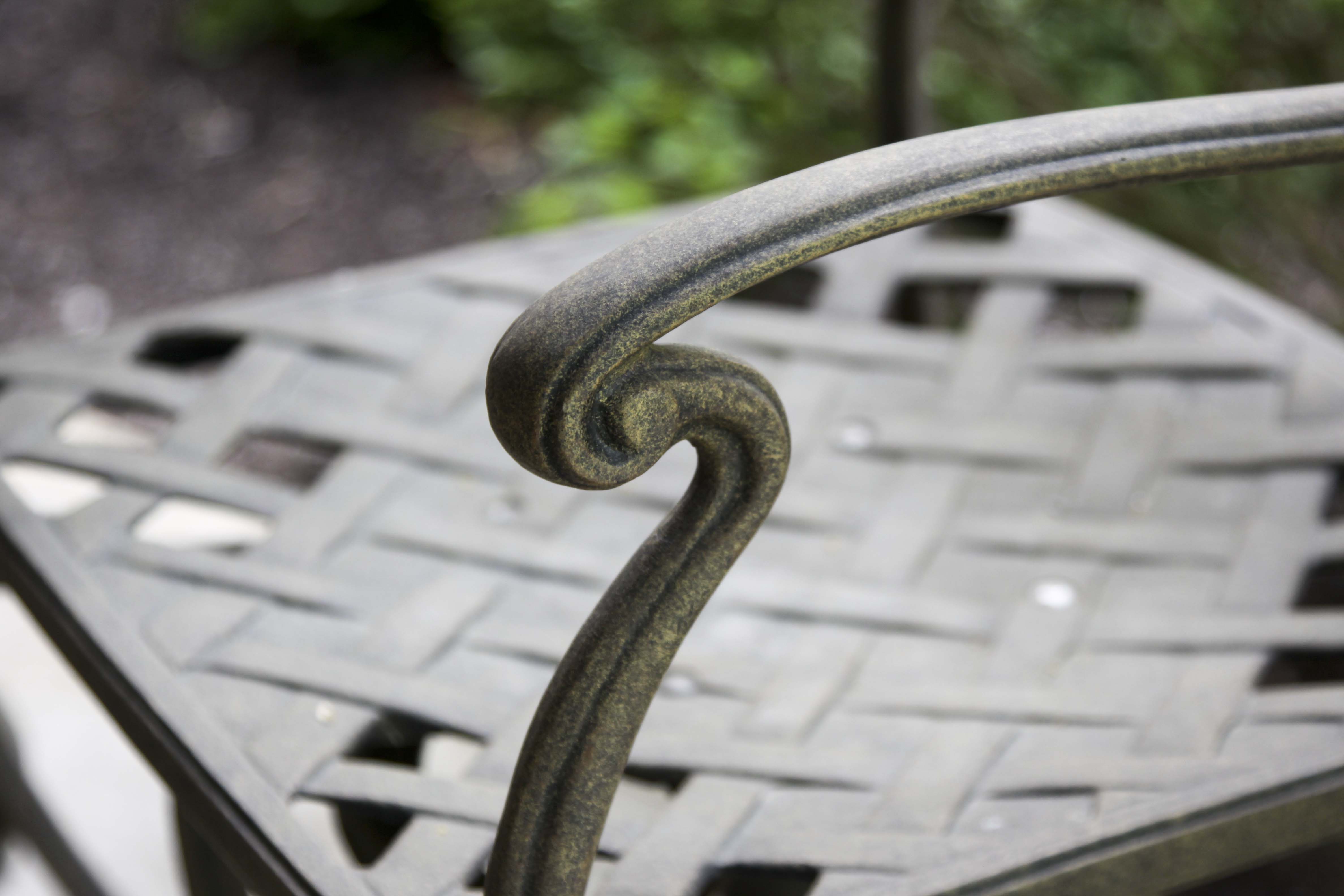 Woodard Landgrave Tall Table and Chair Set