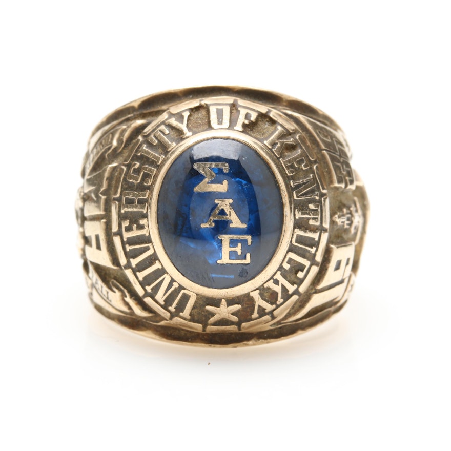 University of Kentucky 1939 10K Yellow Gold Synthetic Spinel Class Ring