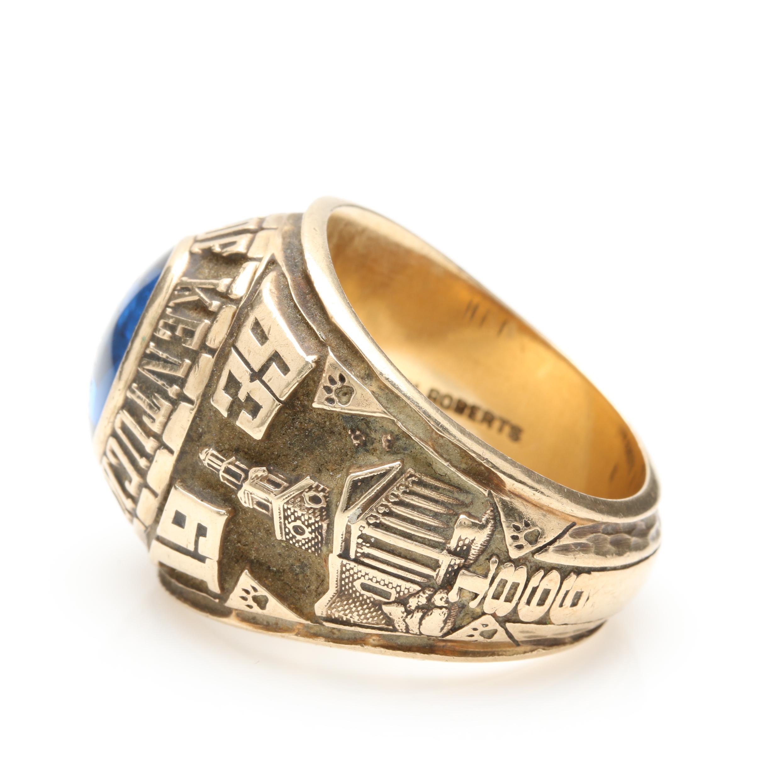 University of Kentucky 1939 10K Yellow Gold Synthetic Spinel Class Ring
