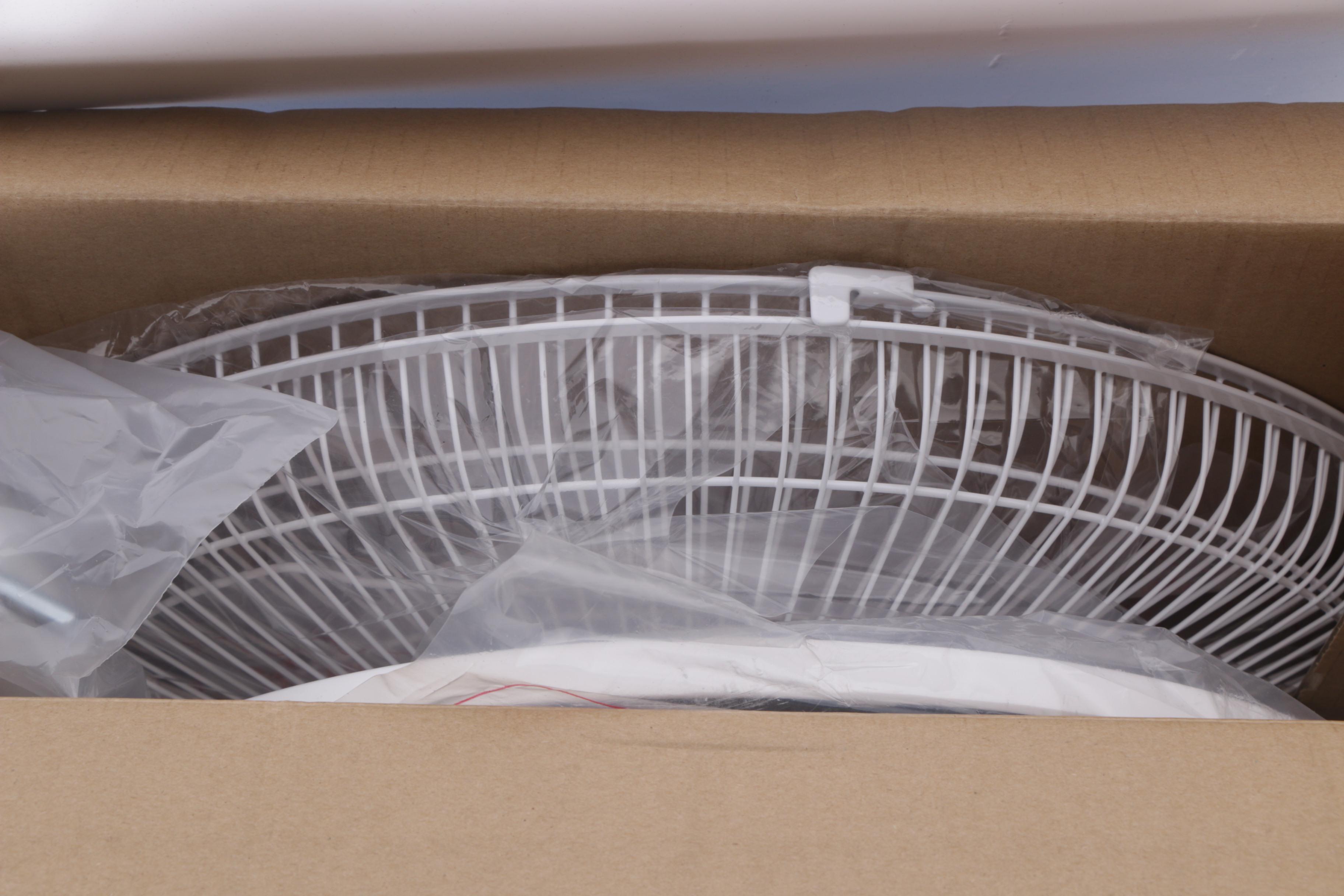 Ocean Breeze 16" Stand Fan