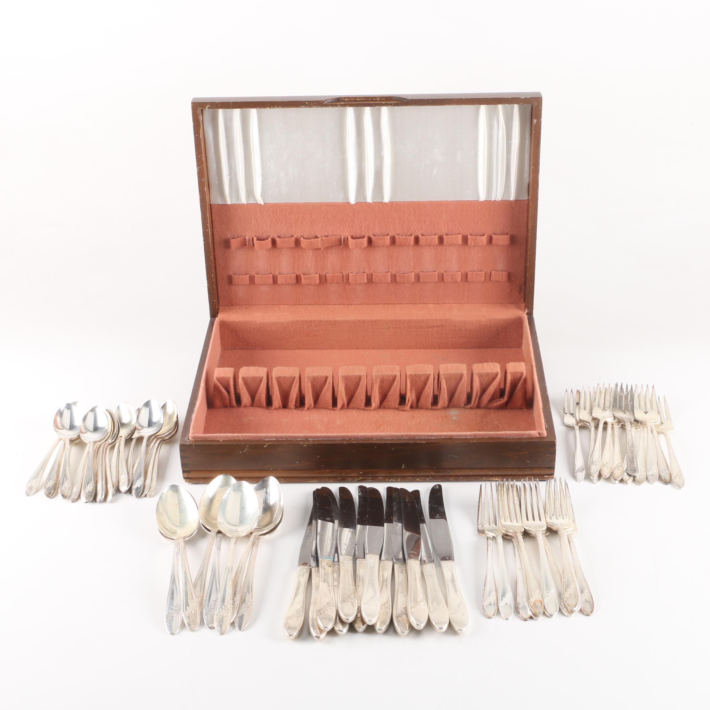 Tudor Plate "Queen Bess II" Silver-Plated Flatware Set