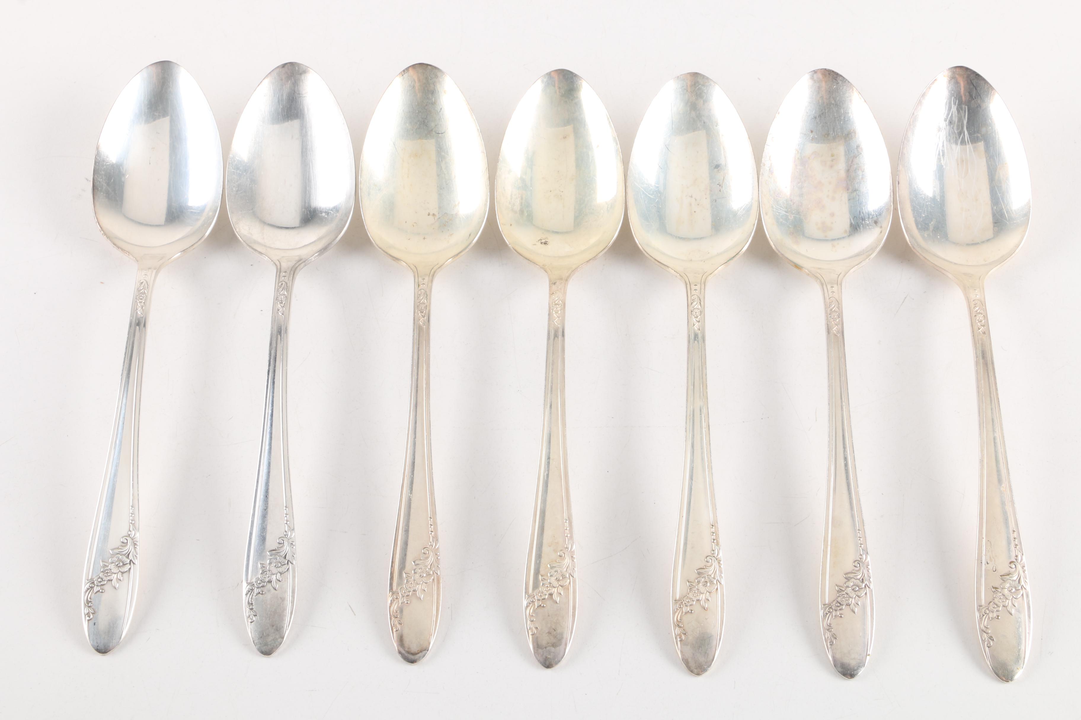 Tudor Plate "Queen Bess II" Silver-Plated Flatware Set