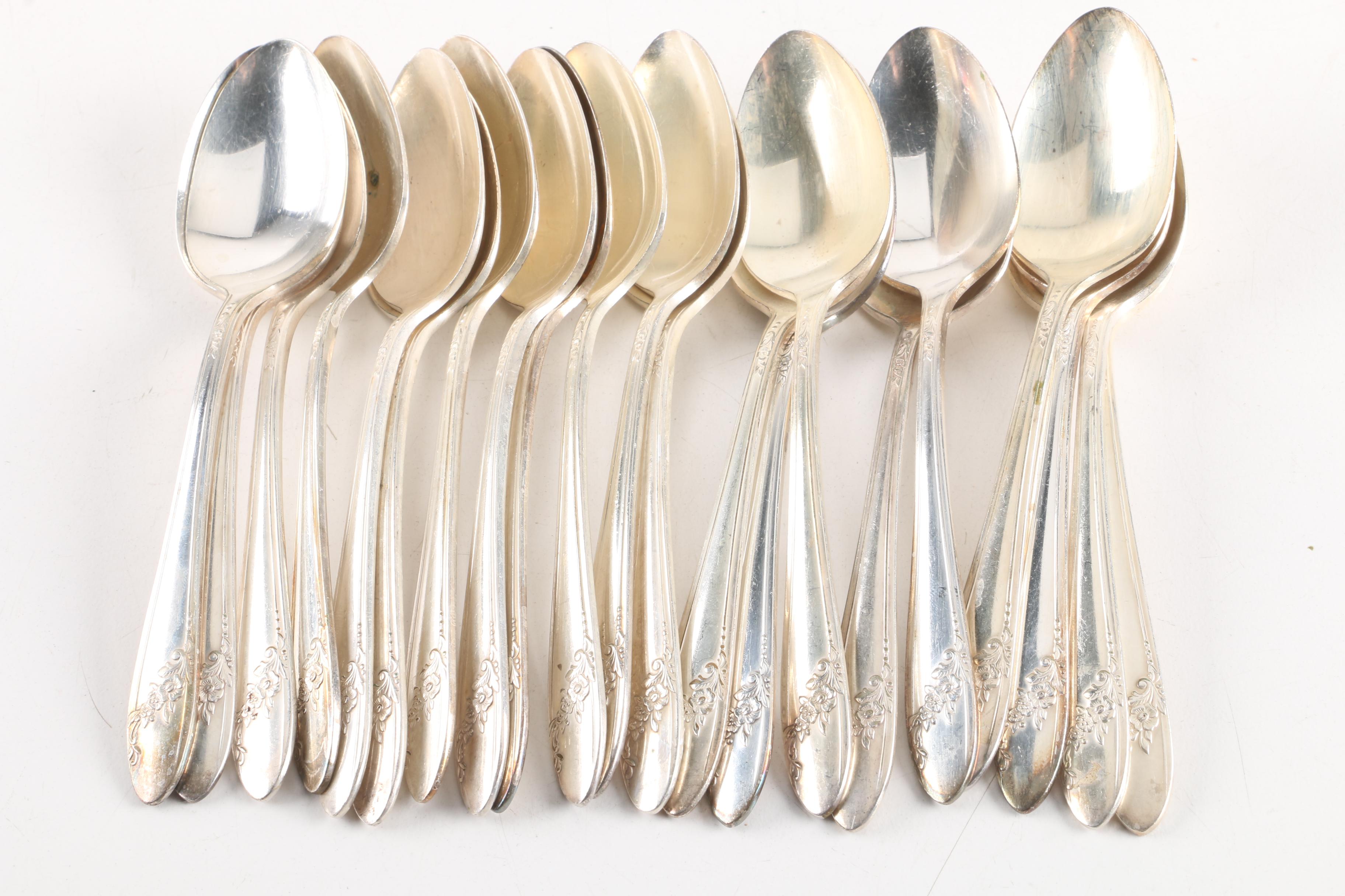 Tudor Plate "Queen Bess II" Silver-Plated Flatware Set