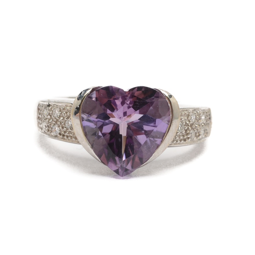 18K White Gold Heart Shaped Amethyst and Diamond Ring