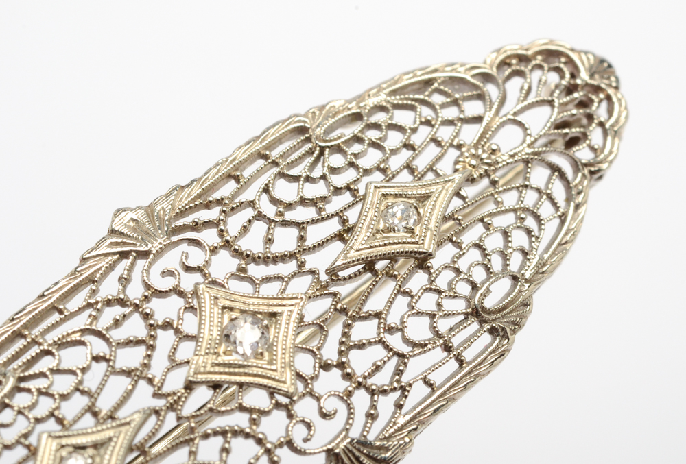 Late Edwardian 14K White Gold Diamond Filigree Brooch