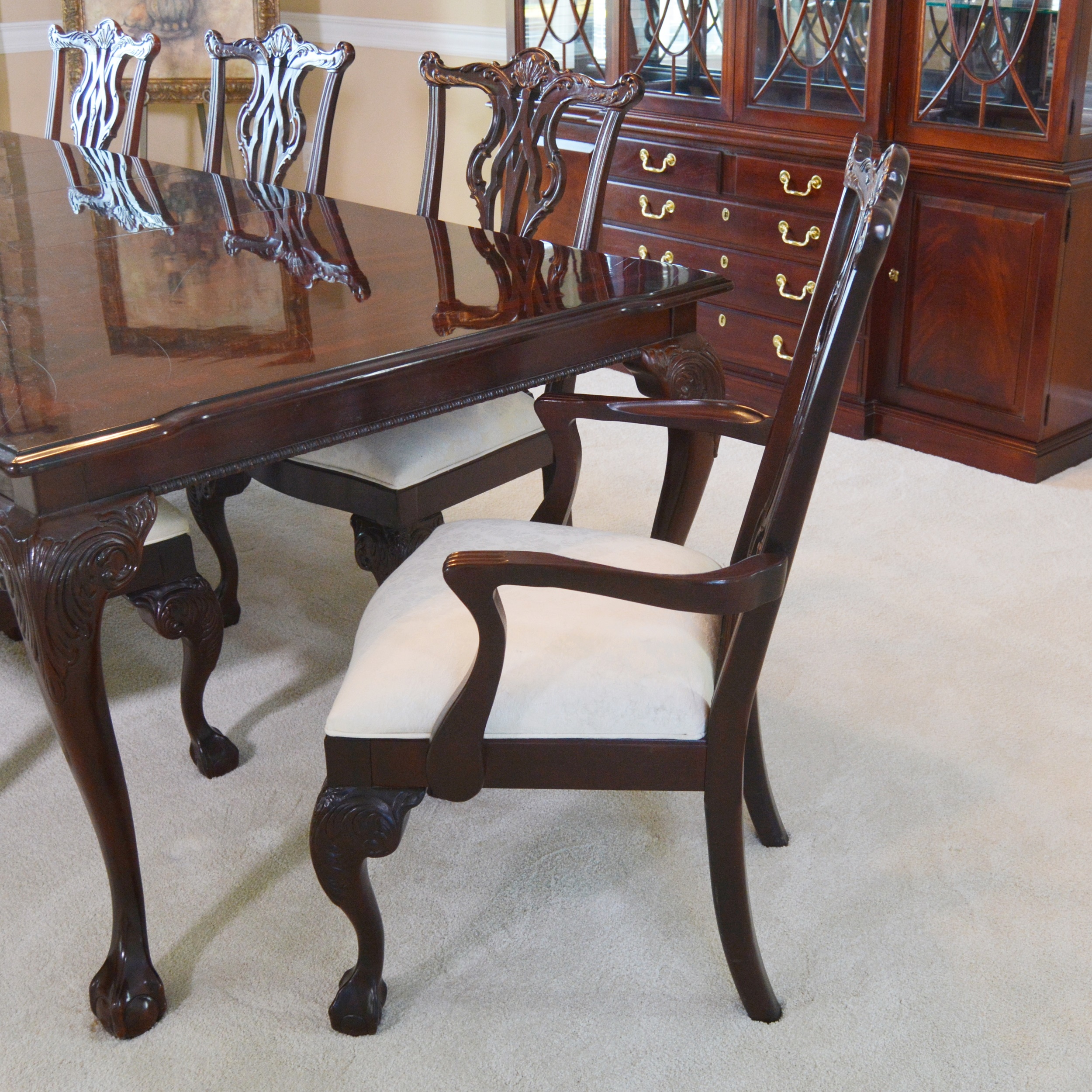 Thomasville Chippendale Style Dining Room Table and Chairs