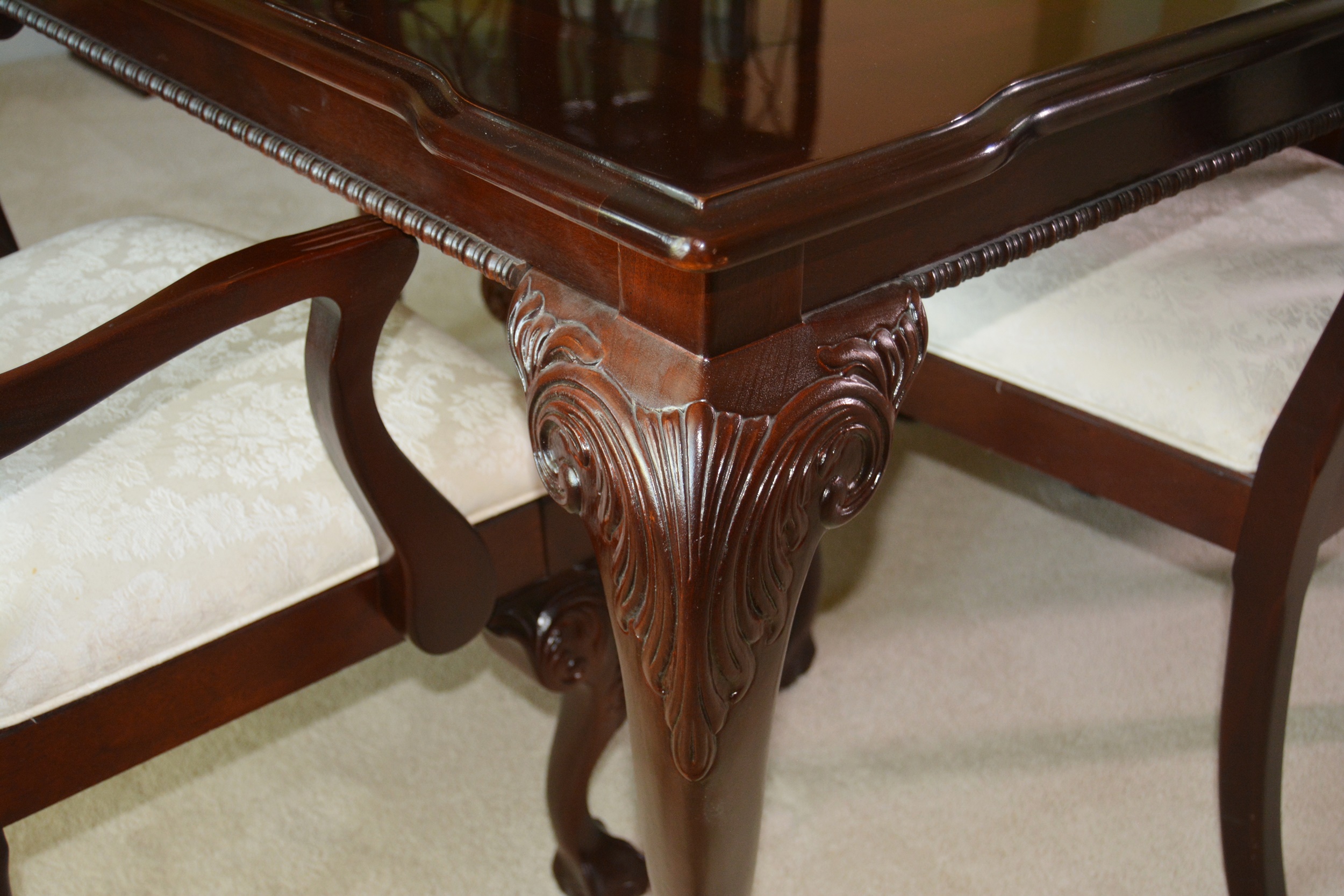 Thomasville Chippendale Style Dining Room Table and Chairs
