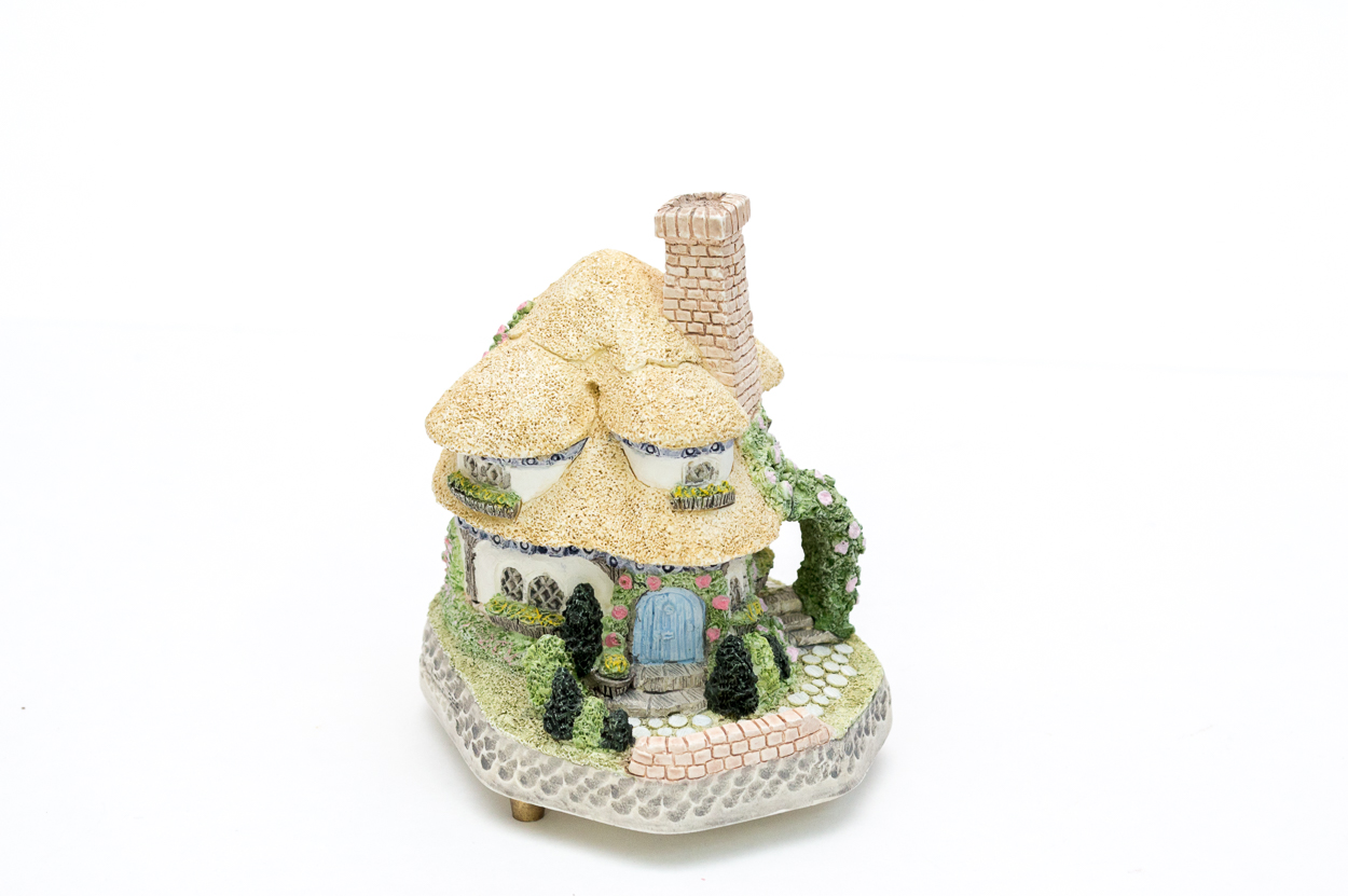 Lilliput Lane Collectibles