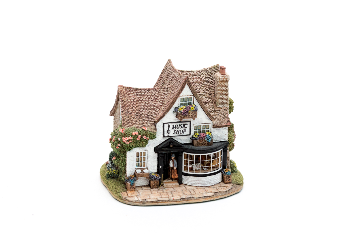 Lilliput Lane Collectibles