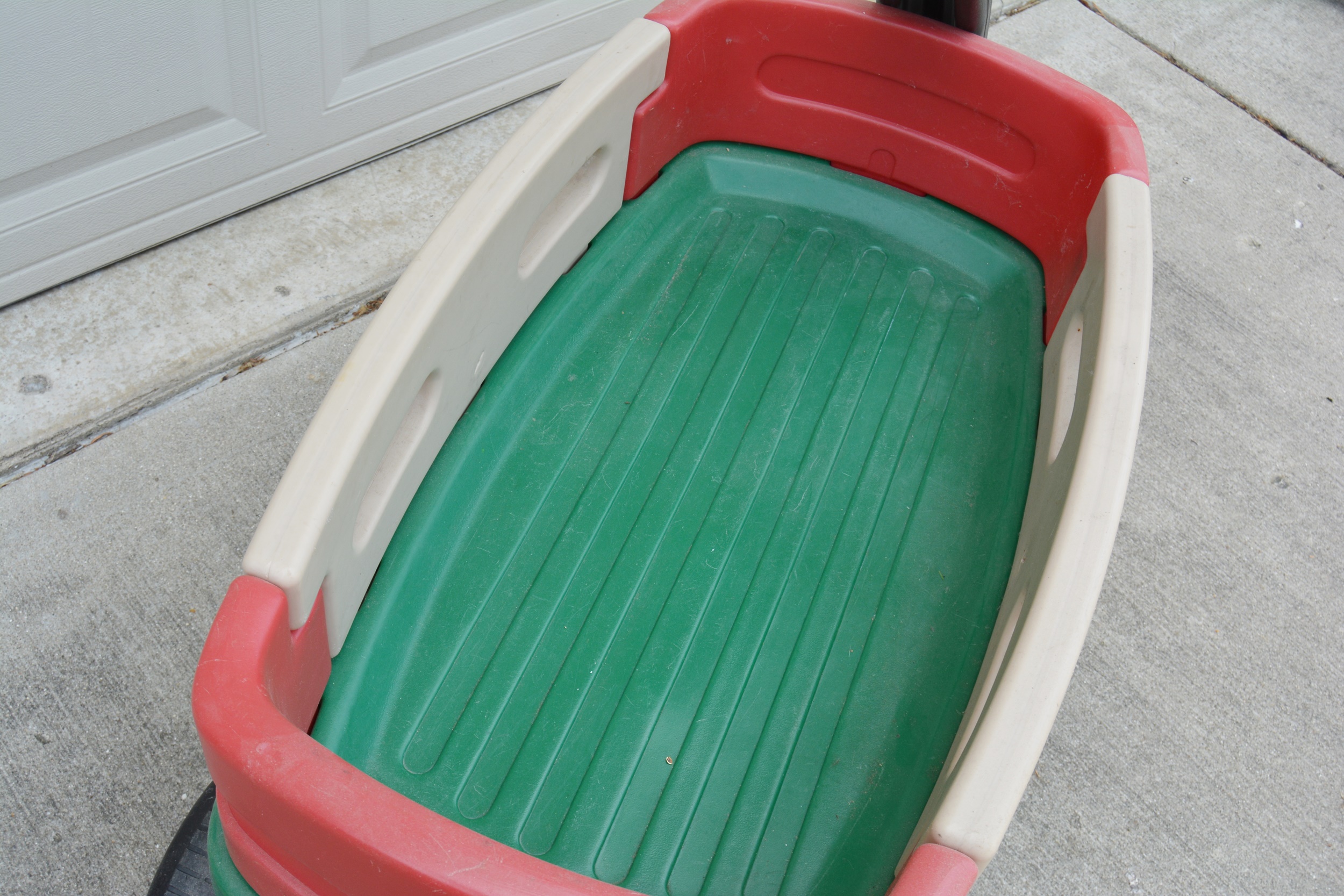 Little Tikes Pull Wagon