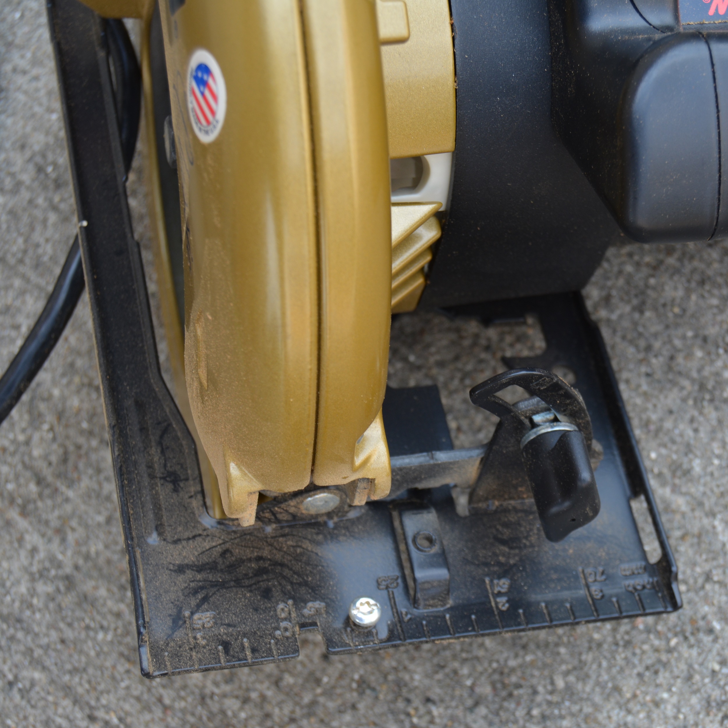 SkilSaw 7 1/4" Circular Saw Model 5275