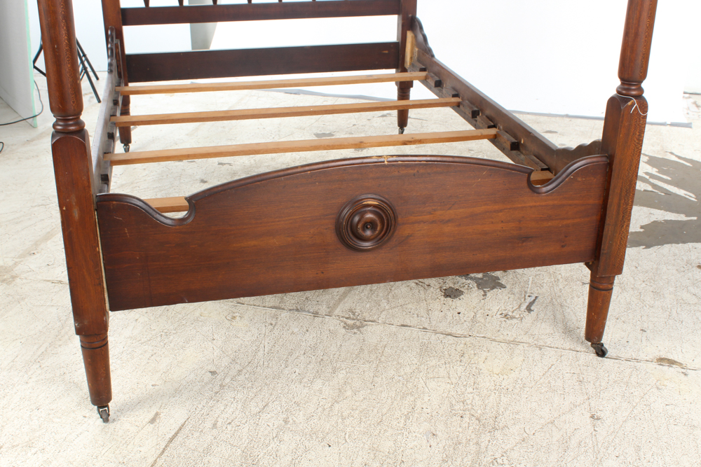 Antique Victorian Mahogany Canopy Bed