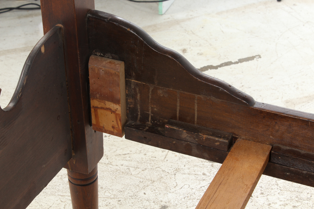 Antique Victorian Mahogany Canopy Bed