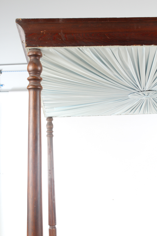 Antique Victorian Mahogany Canopy Bed