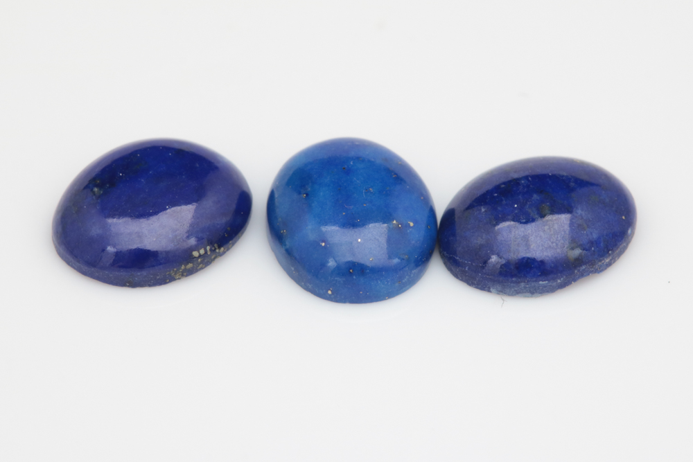 Assortment of Loose 19.16 CTW Lapis Lazuli Cabochons