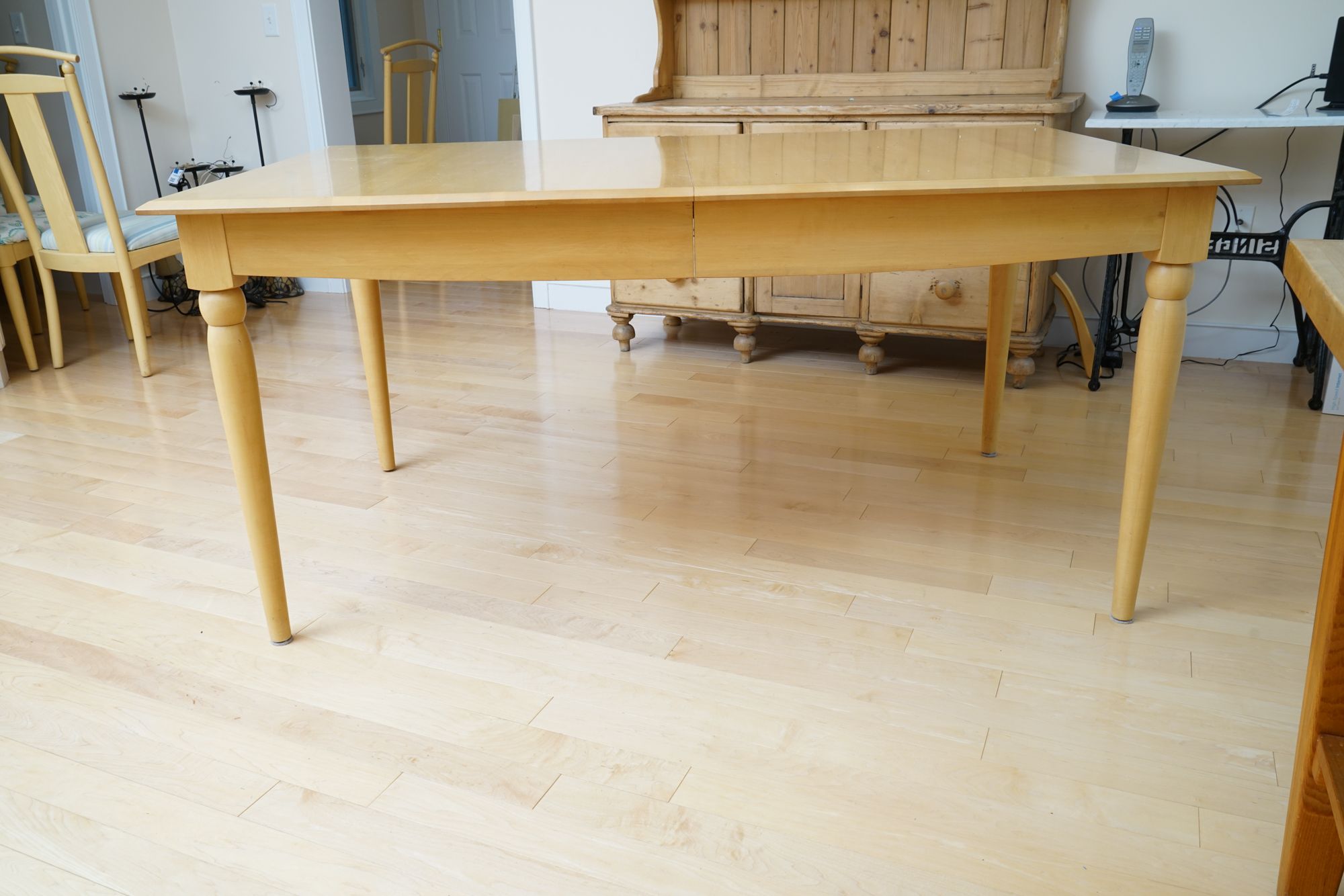 "American Dimensions" Dining Table with Chairs by Ethan Allen