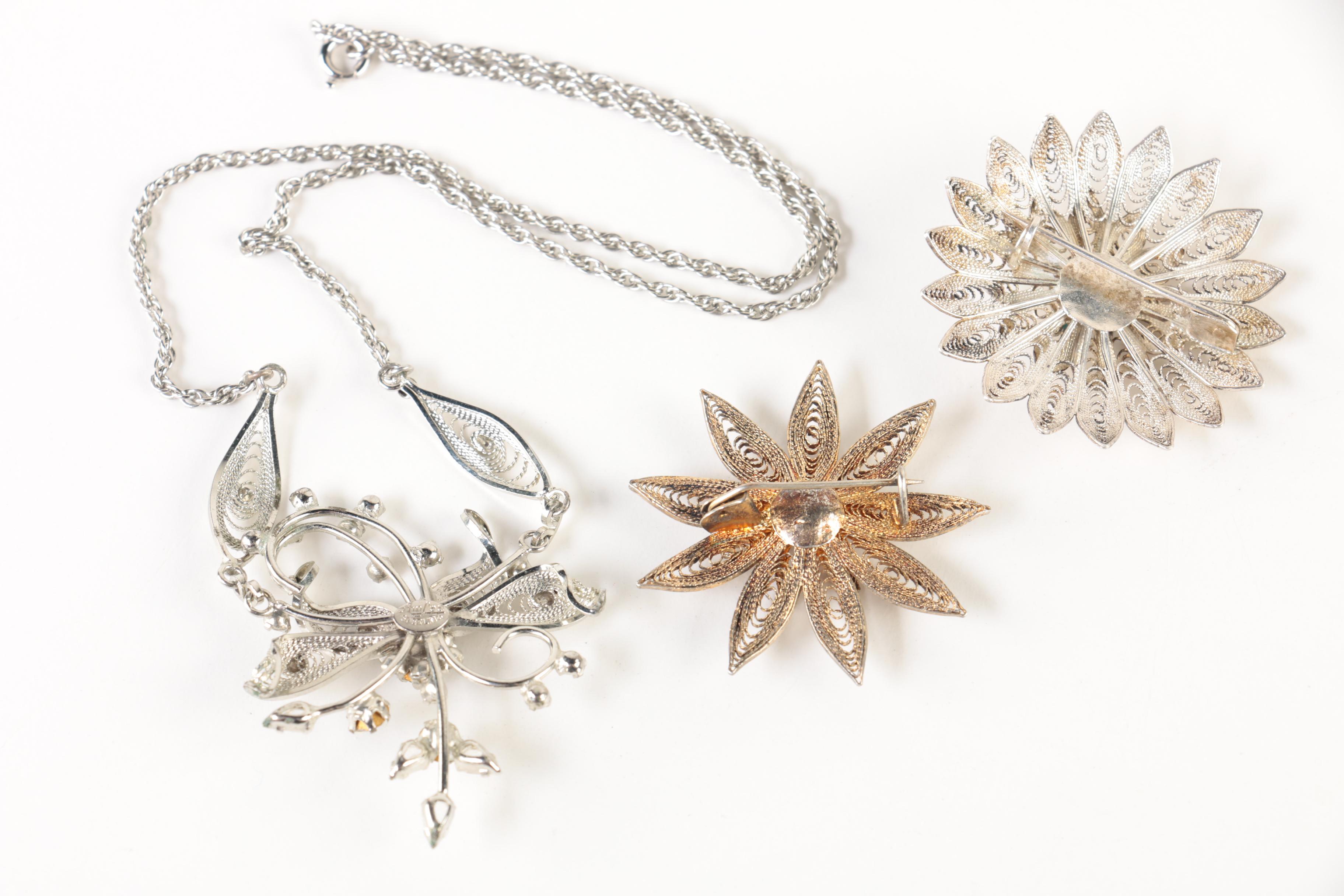 Assorted 800 and 925 Silver Gemstone Jewelry Including Wedgwood