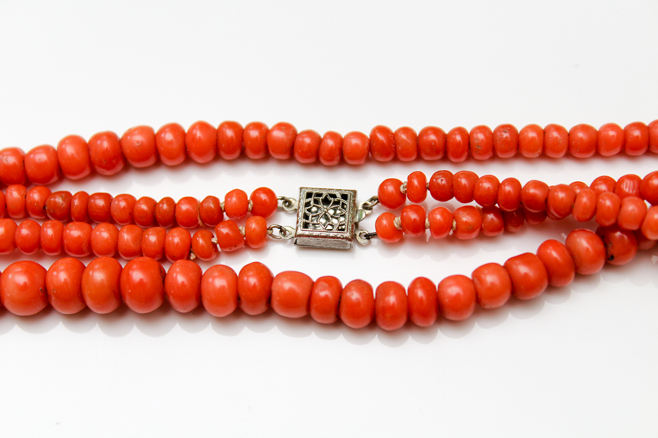Coral Double Strand Vintage Necklace