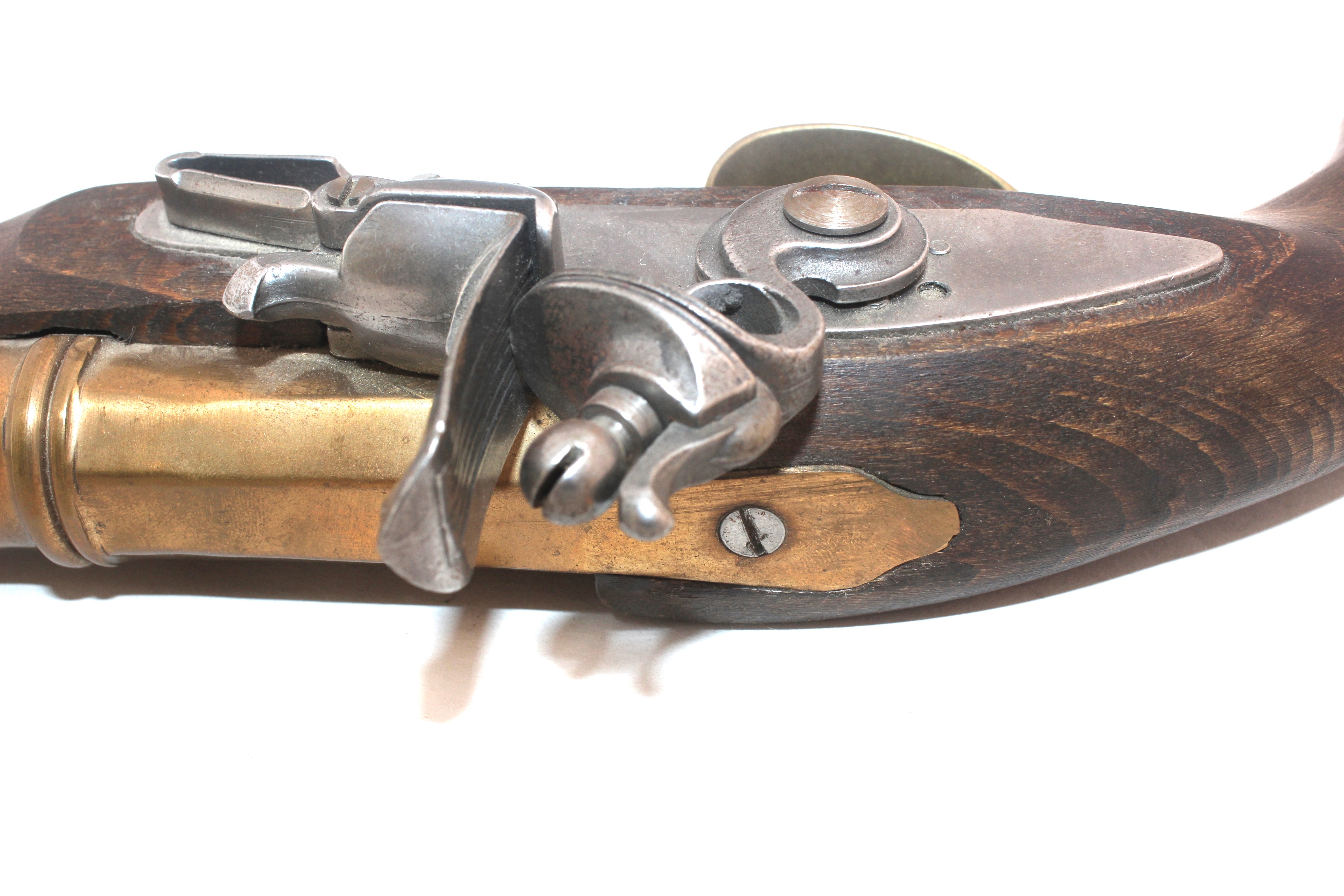 Flintlock Blunderbuss Pistol Replica and "Illustrated Book of Guns"