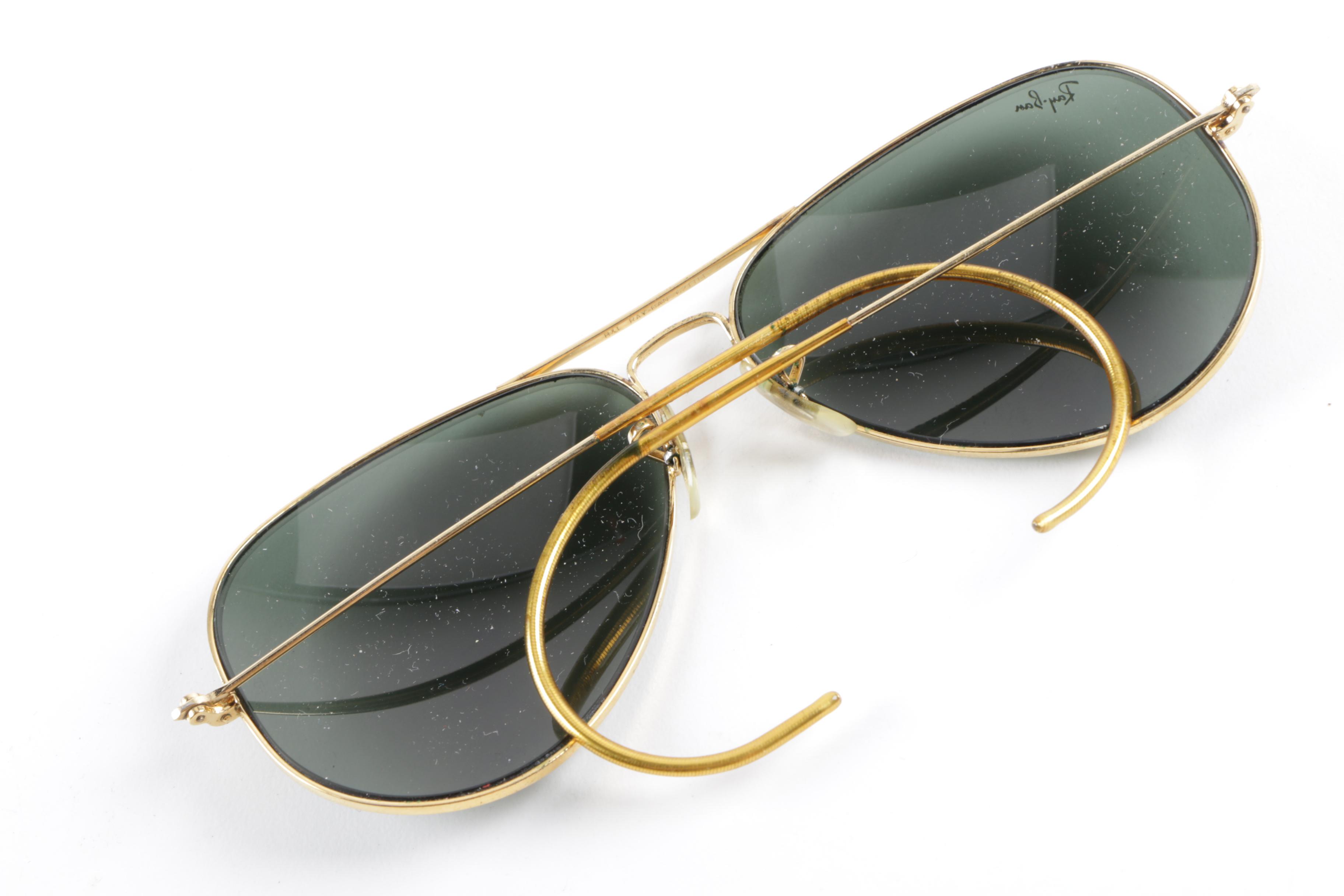 1970s Vintage Bausch and Lomb Ray-Ban Aviator Sunglasses with Original Documents