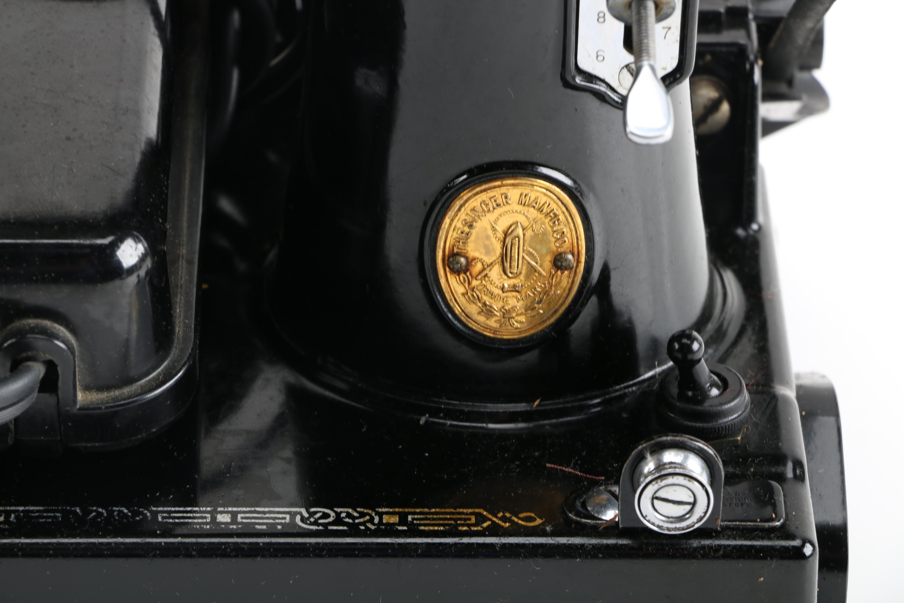 Vintage Singer Sewing Machine with Case and Accessories