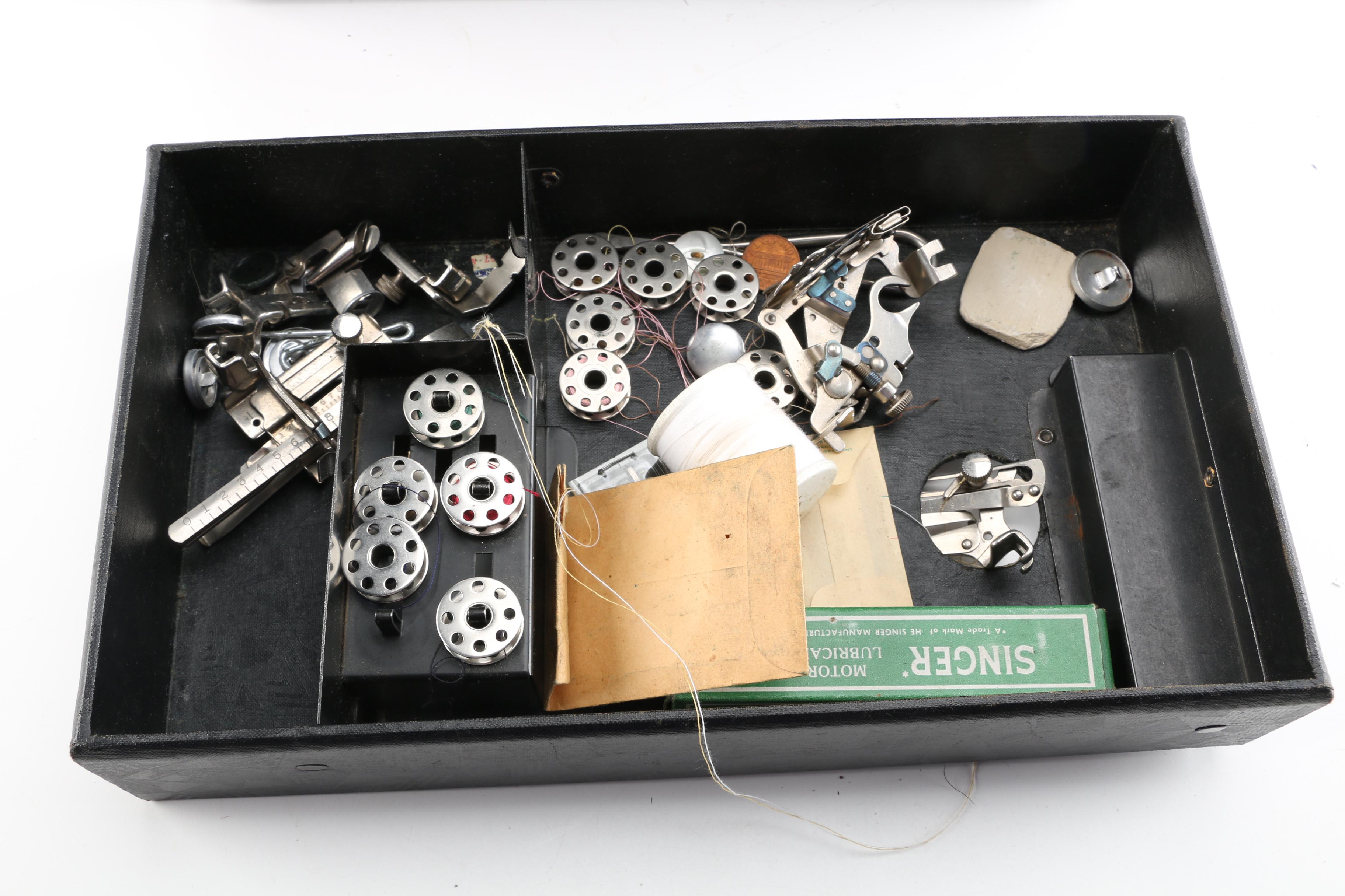 Vintage Singer Sewing Machine with Case and Accessories