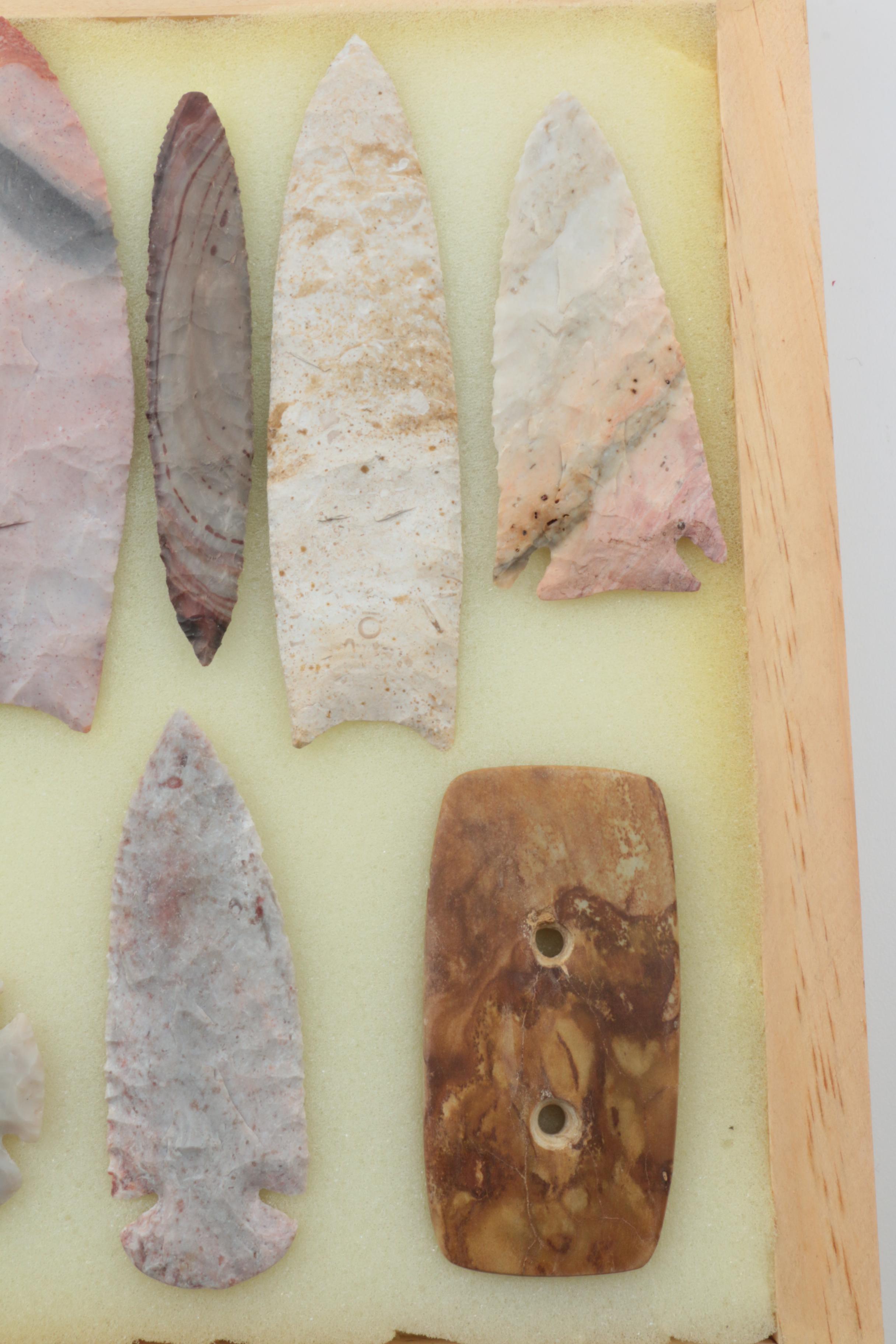 Bifacial Chert Points in Wood Case