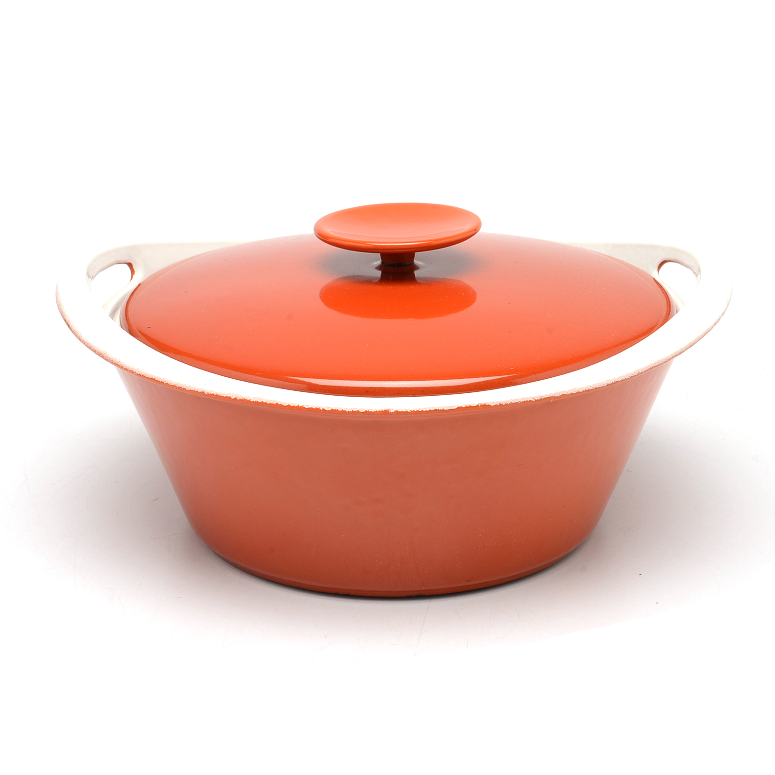 Nacco 100E Enameled Cast Iron Dutch Oven in Red
