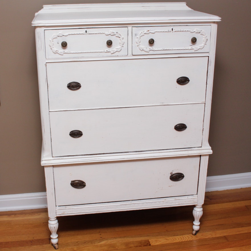 Vintage French Country Style Chest of Drawers