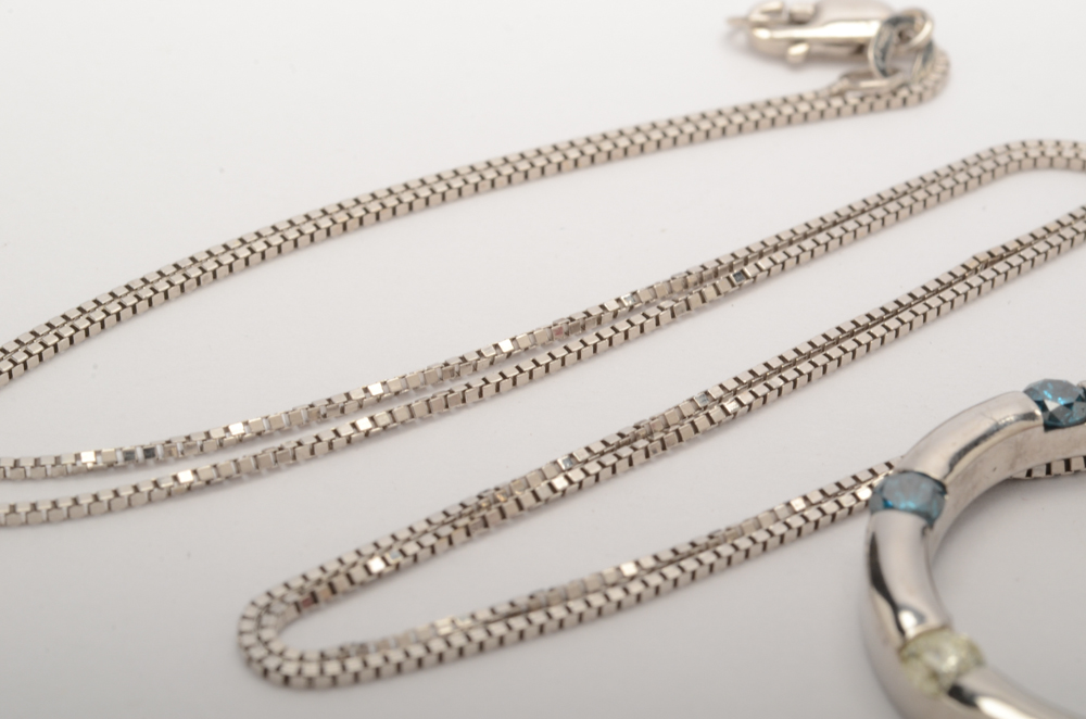 14K White Gold Diamond Pendant Necklace