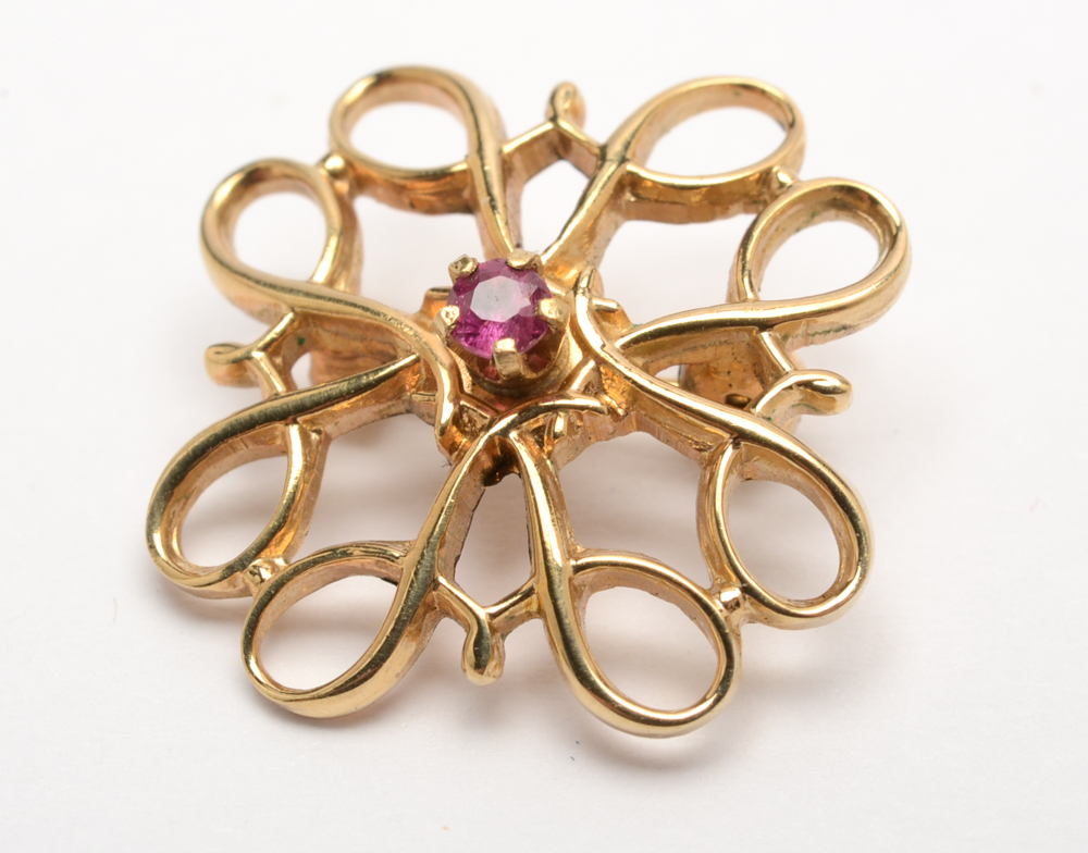 10K Yellow Gold Ruby Brooch