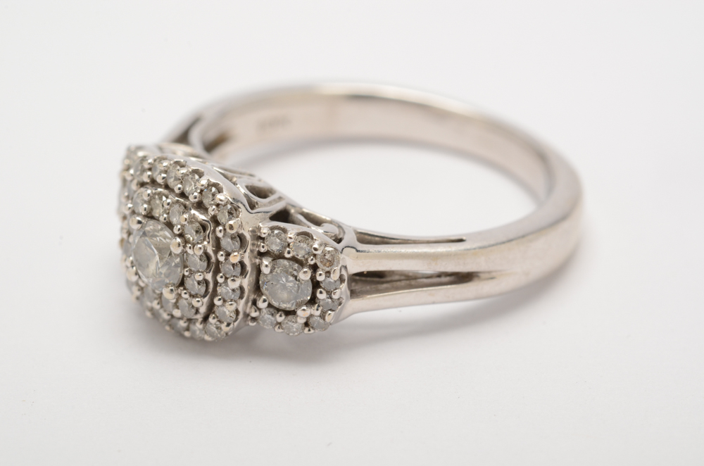 10K White Gold Diamond Ring