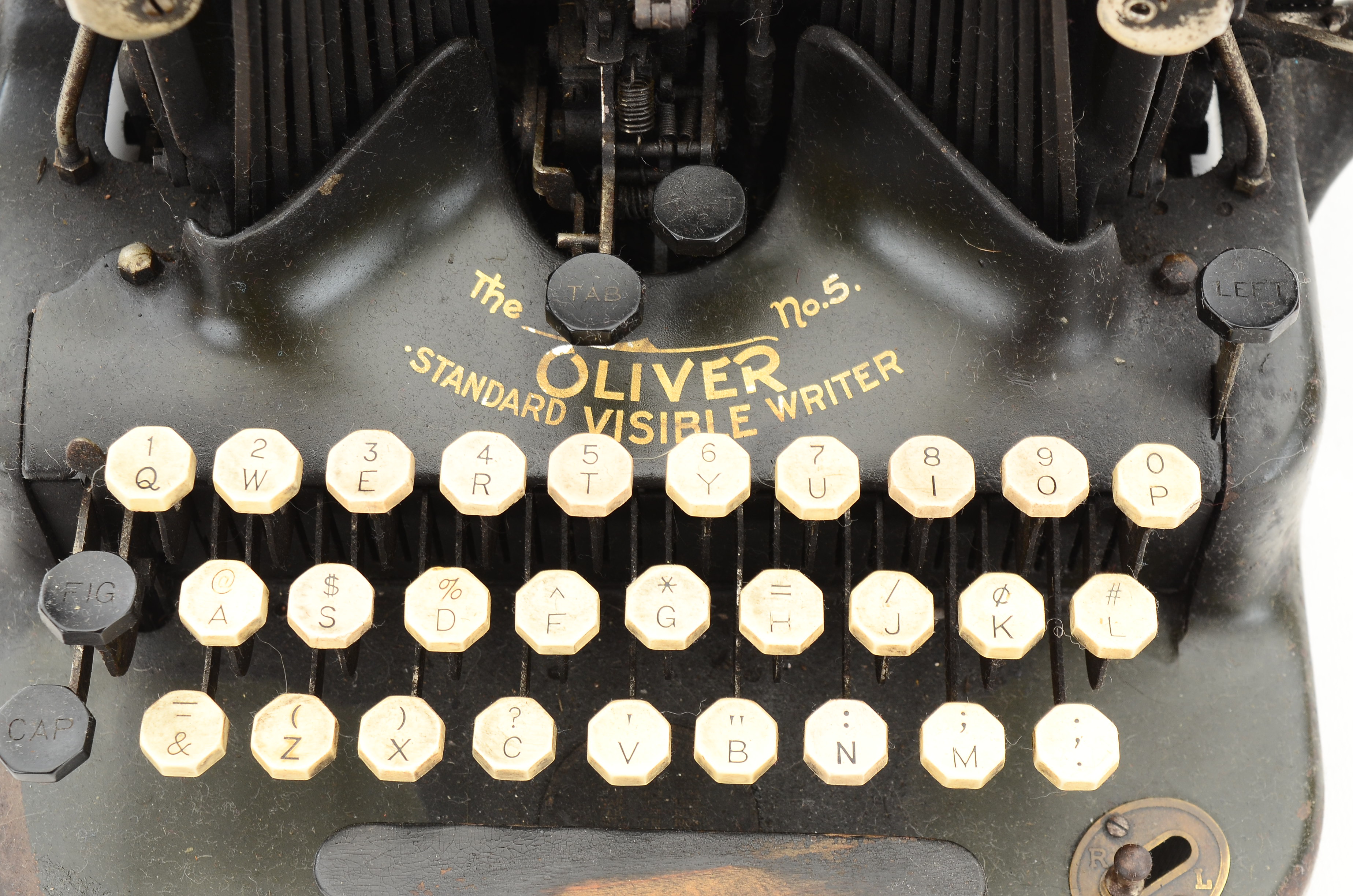 Circa 1907–1914 Oliver No. 5 Manual Typewriter