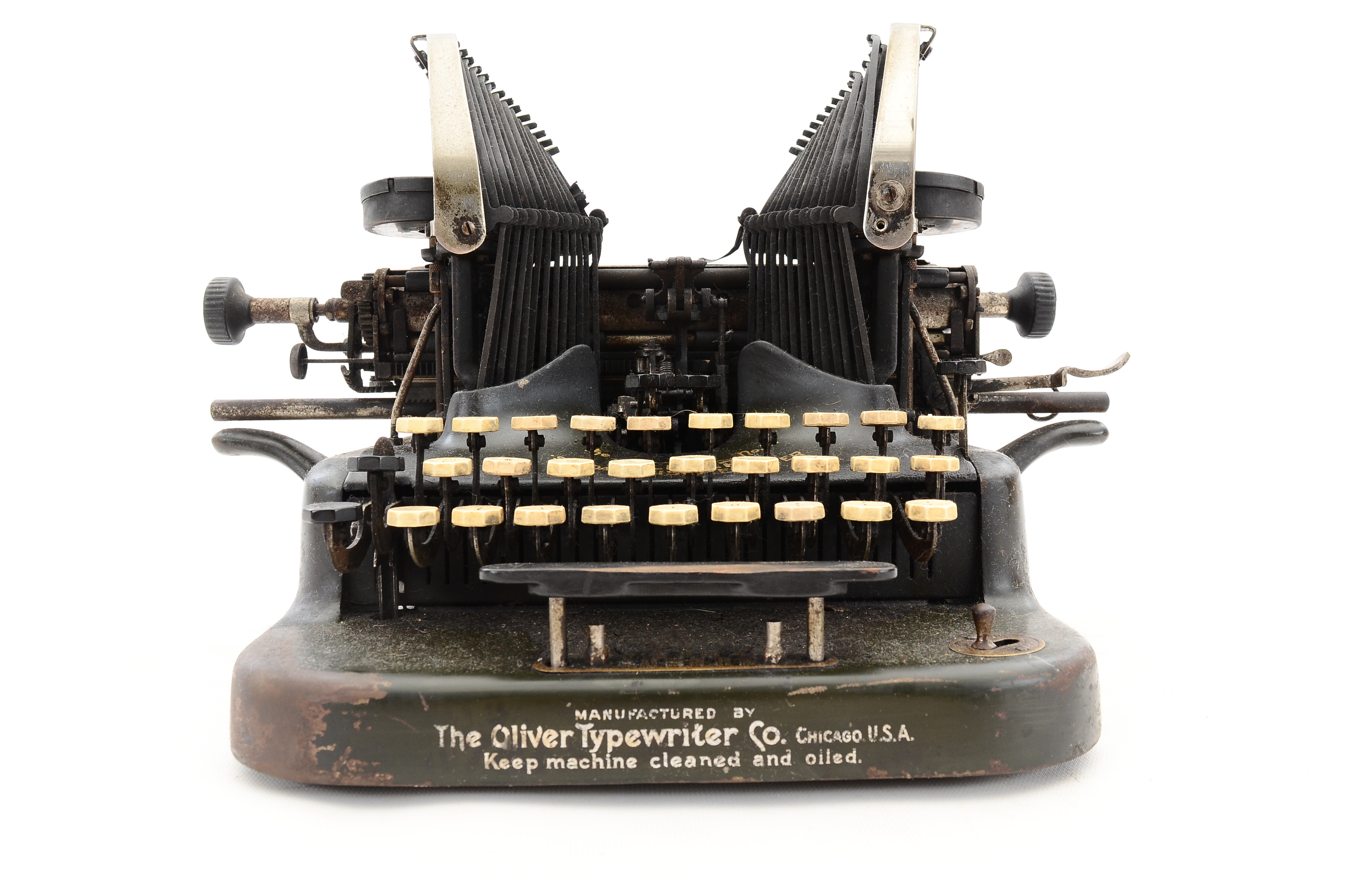 Circa 1907–1914 Oliver No. 5 Manual Typewriter