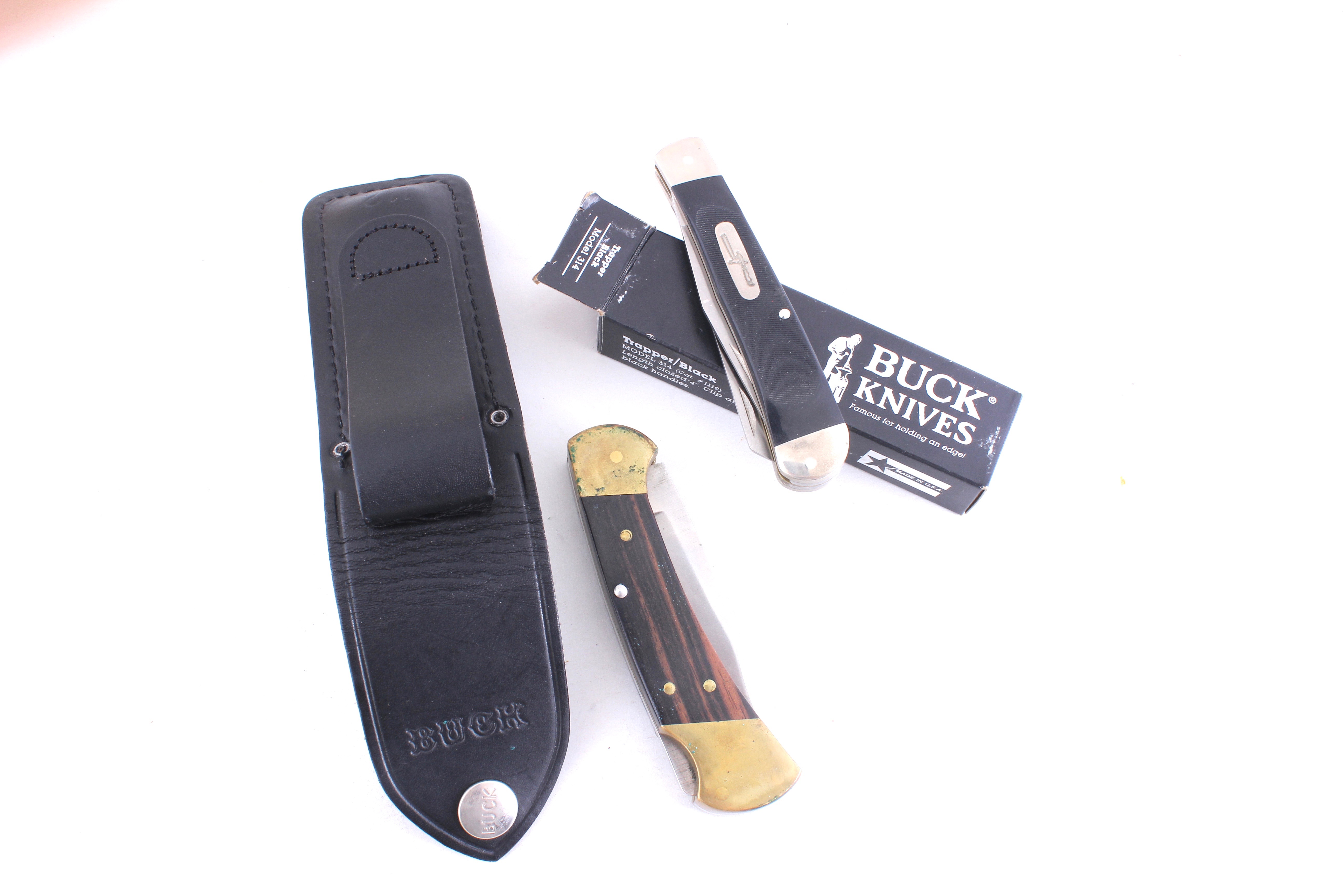 Large Collection of Vintage Pocket Knives Including Case