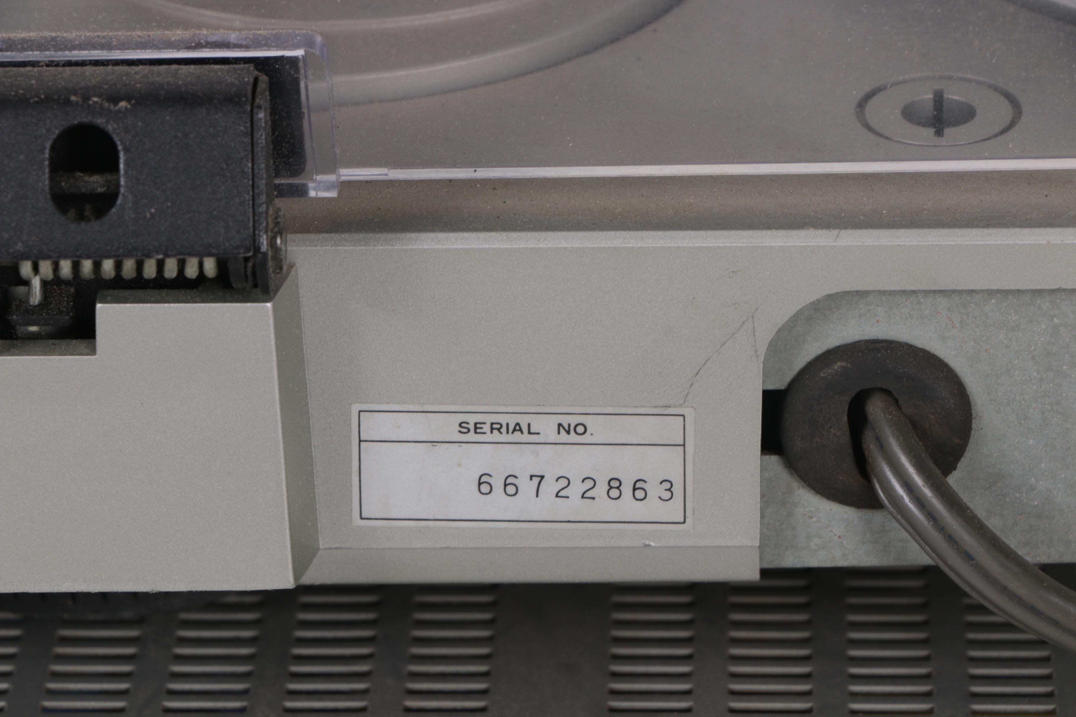 Sanyo Belt Drive TP-1005 Turntable and Yamaha KR-1000 Receiver