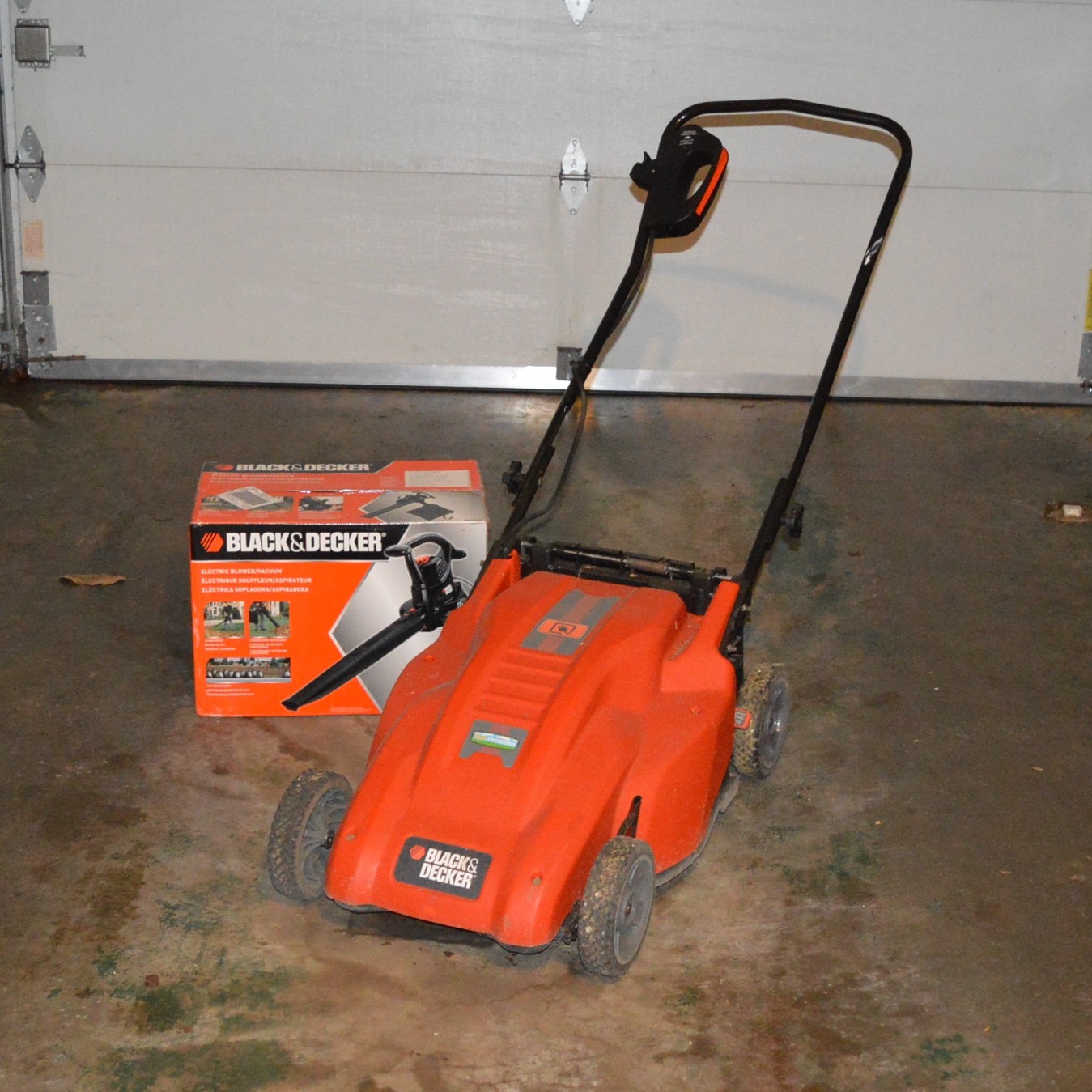 Black & Decker Electric Mower, Blower /Vacuum and String Trimmer