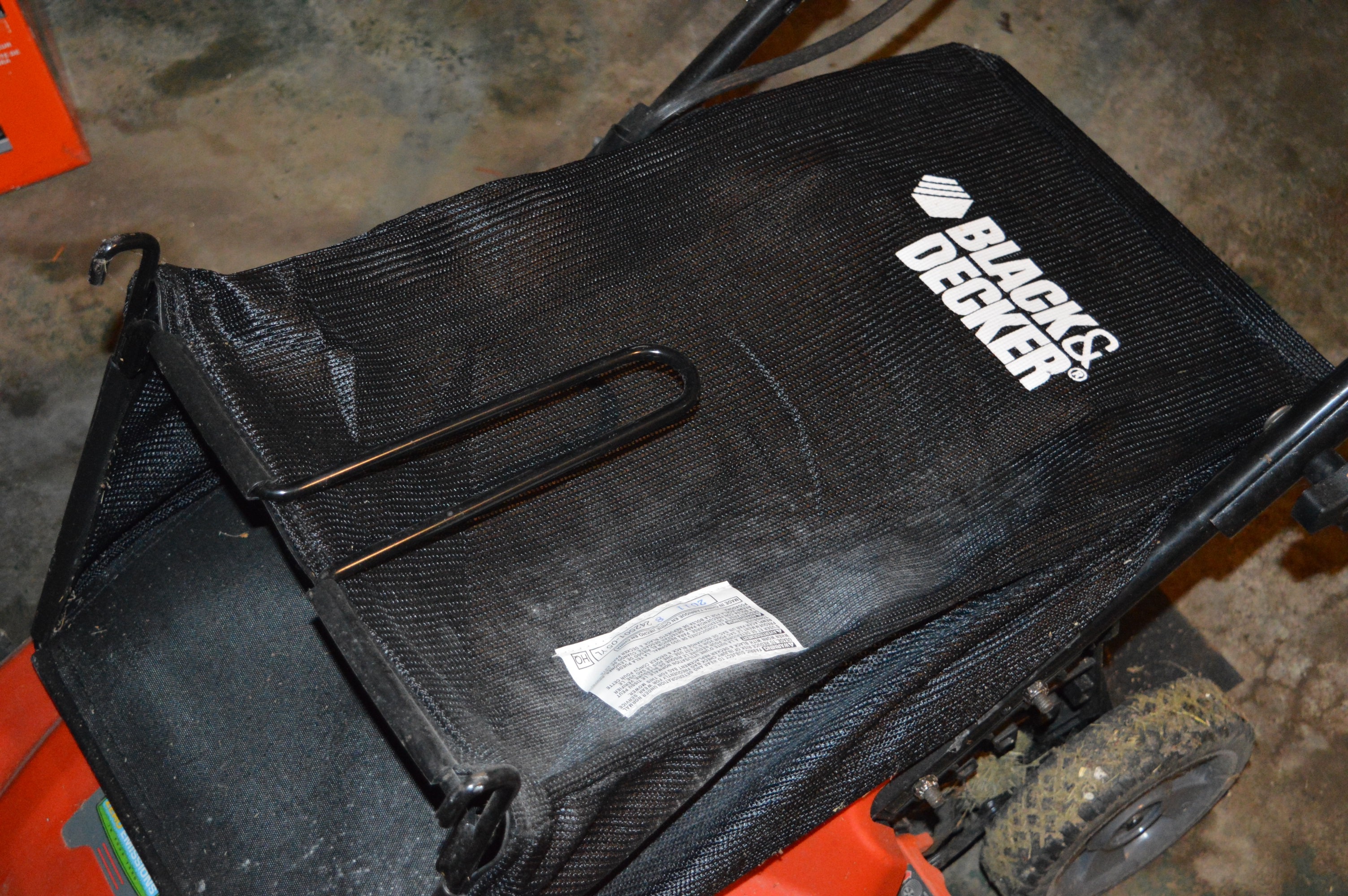 Black & Decker Electric Mower, Blower /Vacuum and String Trimmer