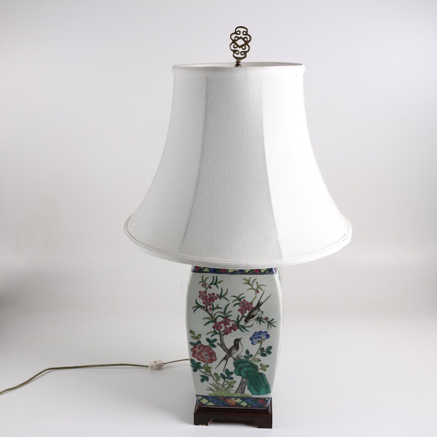 Hand-Painted Chinese Ceramic Table Lamp