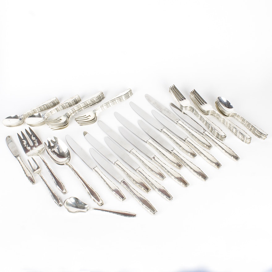 Lunt Silversmiths "Rapallo" Sterling Silver Flatware Collection