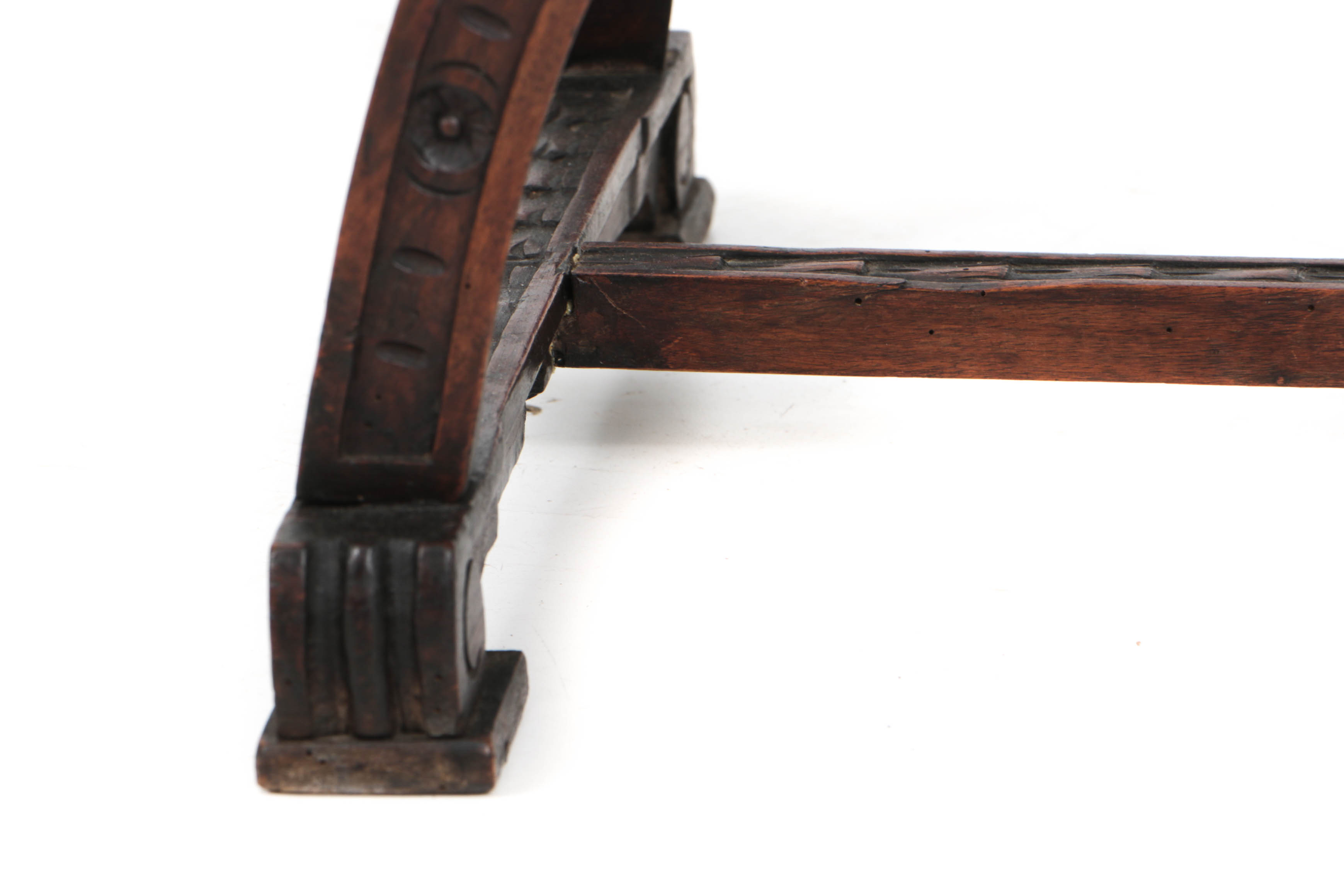 Early 20th Century Carved Walnut Savonorola Curule Chair