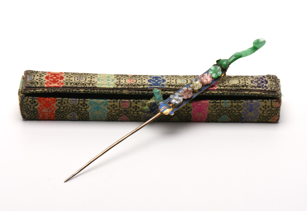 Qing Dynasty 900 Silver Kingfisher Feather and Gemstone Hairpin Earpick