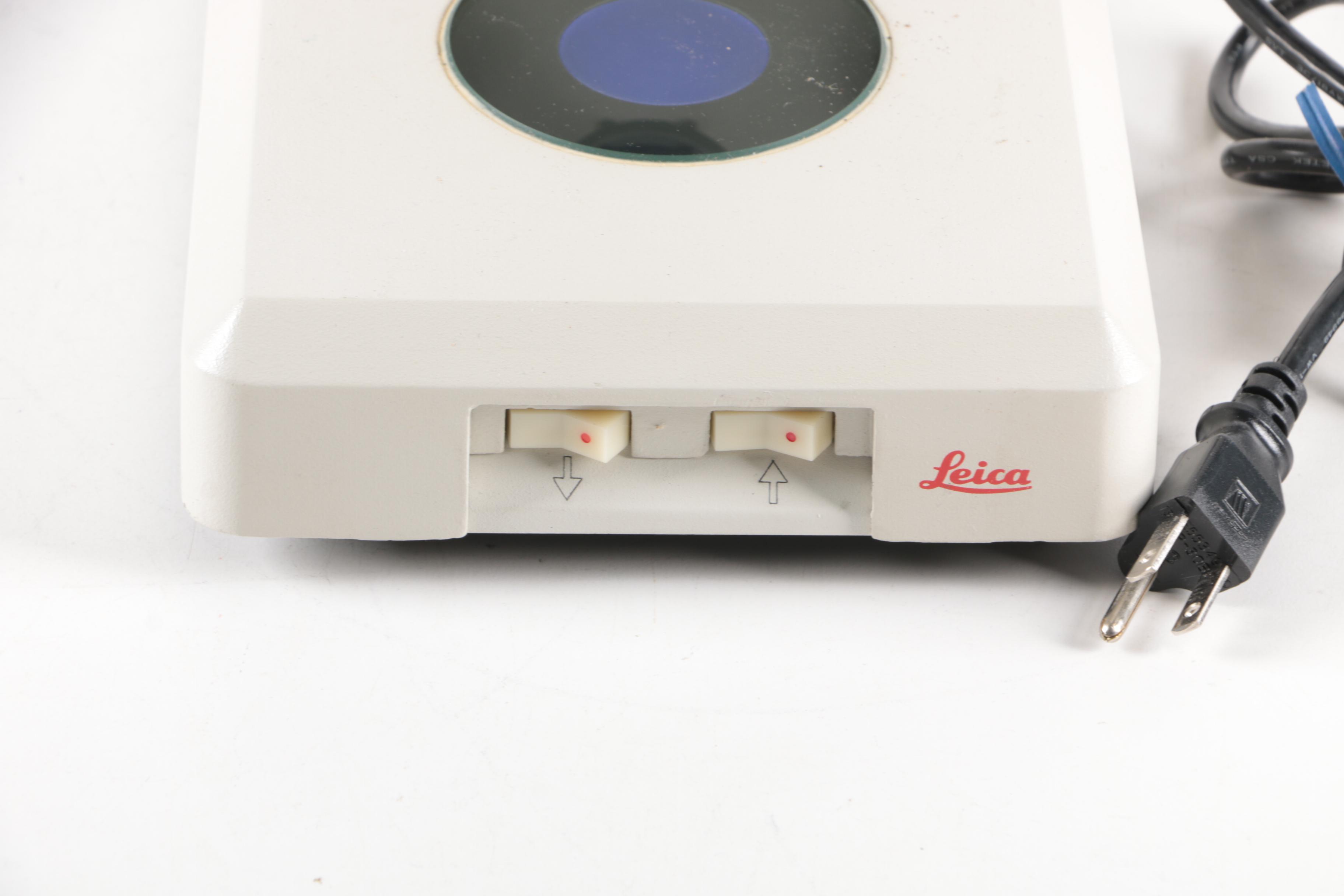 Leica Zoom 2000 Microscope