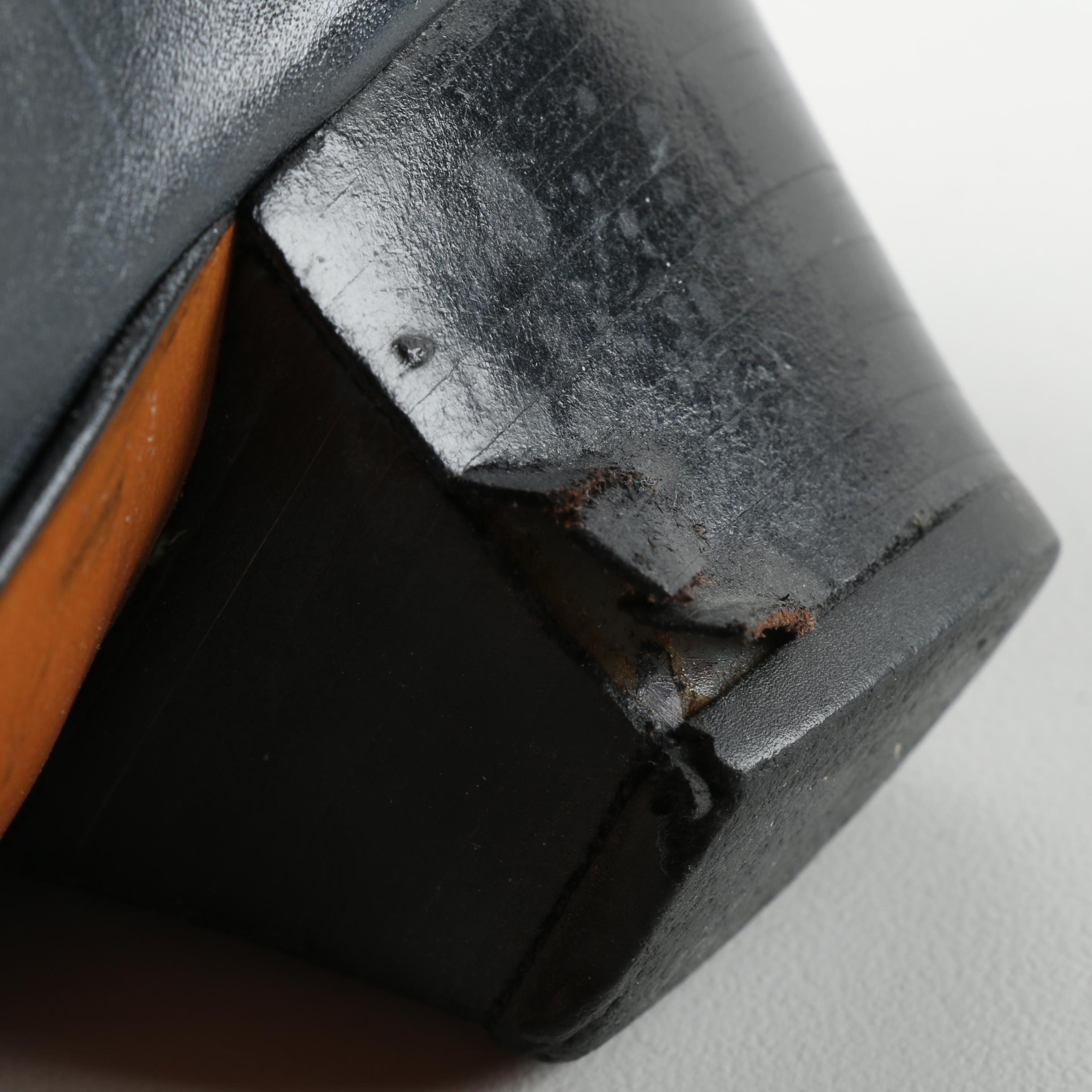 Vintage Salvatore Ferragamo Navy Blue Leather Pumps, Made in Italy