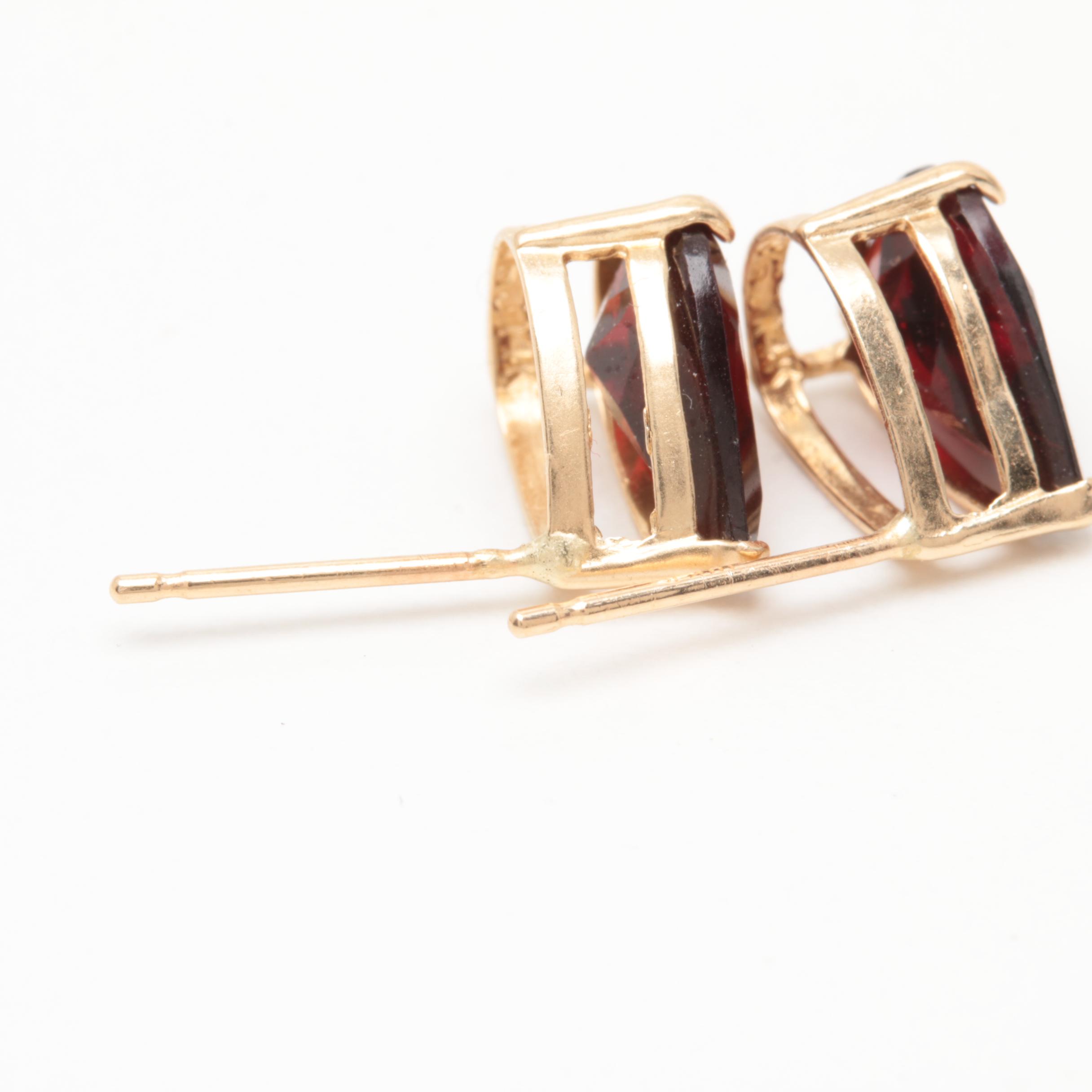 14K Yellow Gold Garnet Earrings